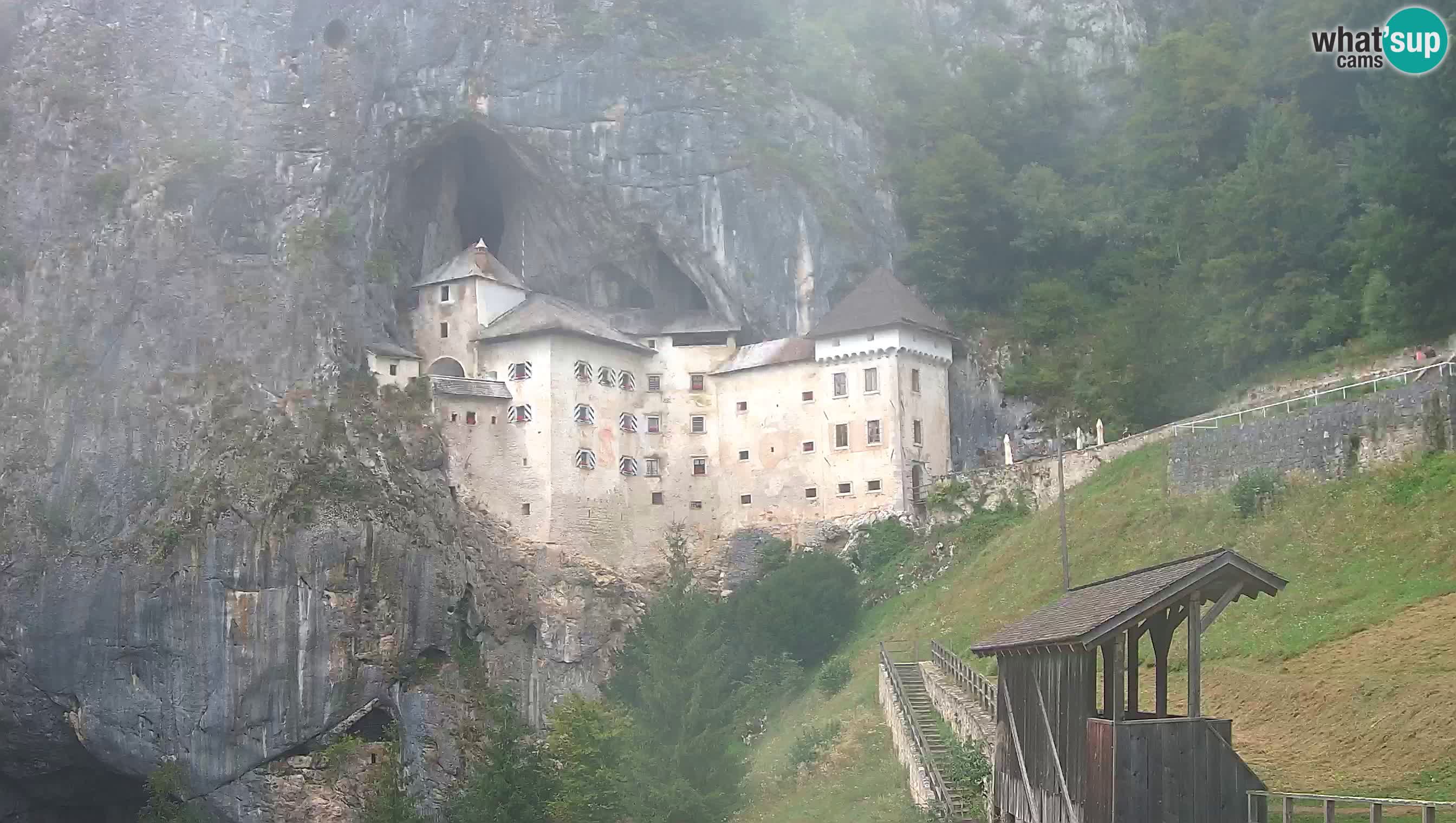 Live Webcam Predjamski grad – Predjama Castle – Postojna – Slovenia