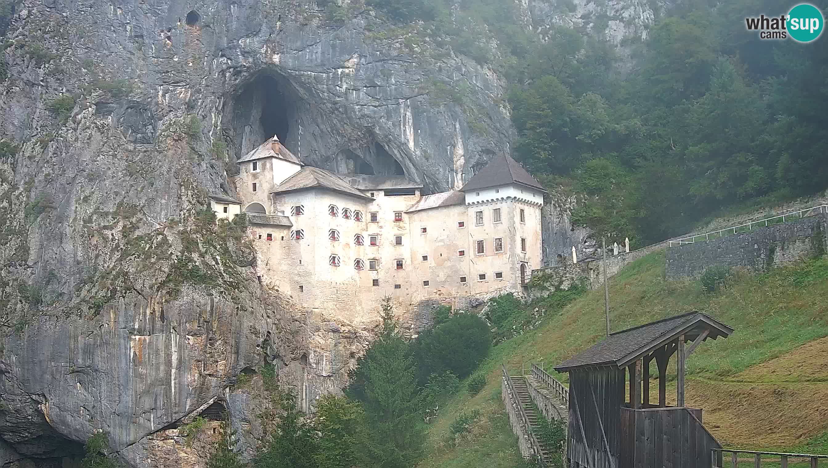 Live Webcam Predjamski grad – Predjama Castle – Postojna – Slovenia