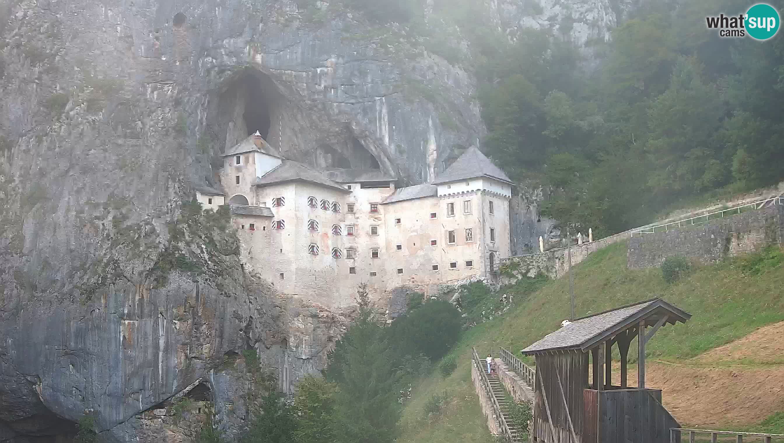 Live Webcam Höhlenburg Predjama – Postojna – Slowenien