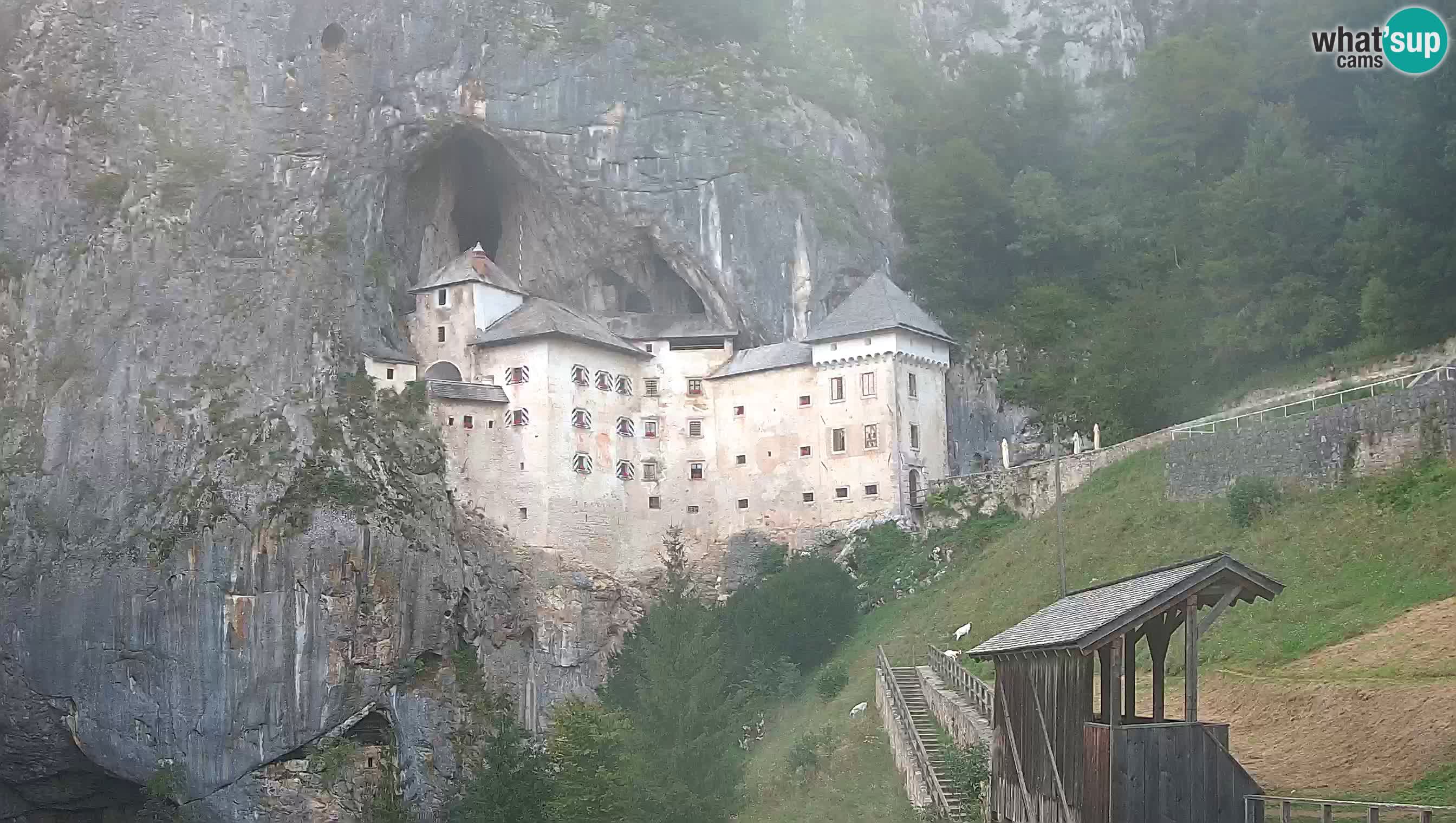 Live Webcam Höhlenburg Predjama – Postojna – Slowenien
