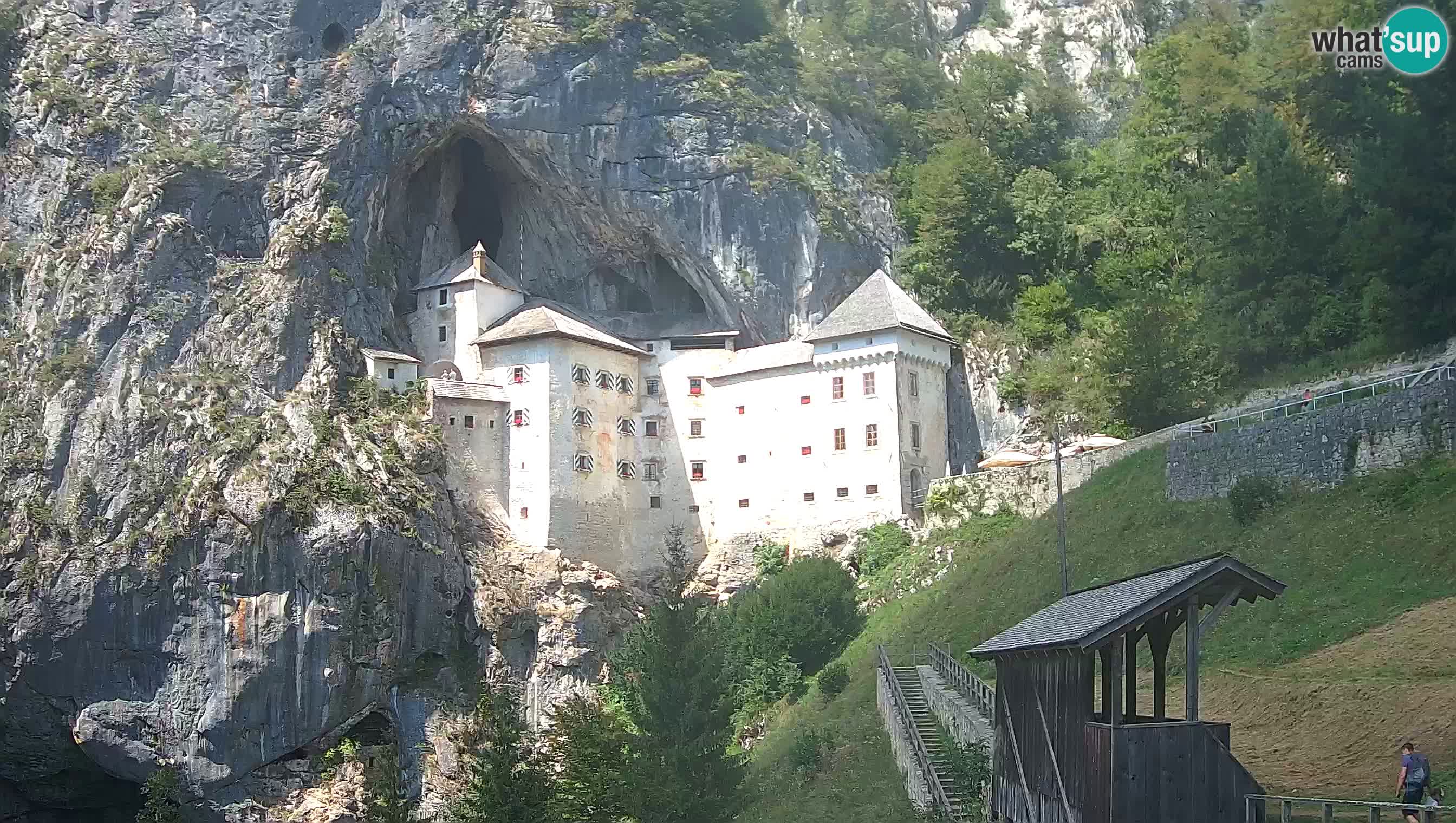 Live Webcam Höhlenburg Predjama – Postojna – Slowenien