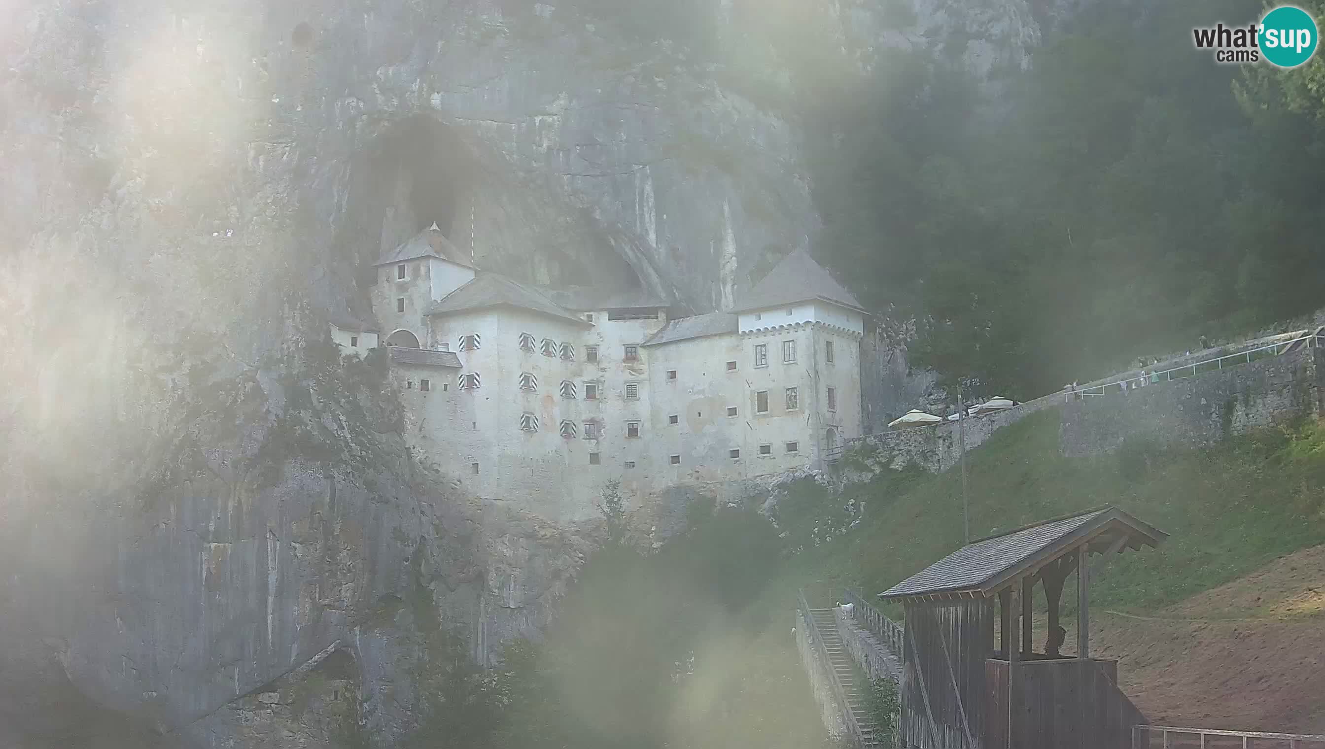 Live Webcam Predjamski grad – Predjama Castle – Postojna – Slovenia