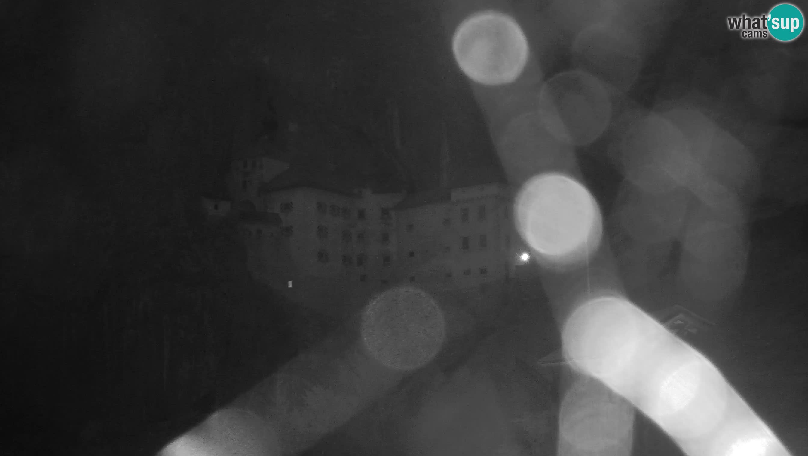 Live Webcam Höhlenburg Predjama – Postojna – Slowenien