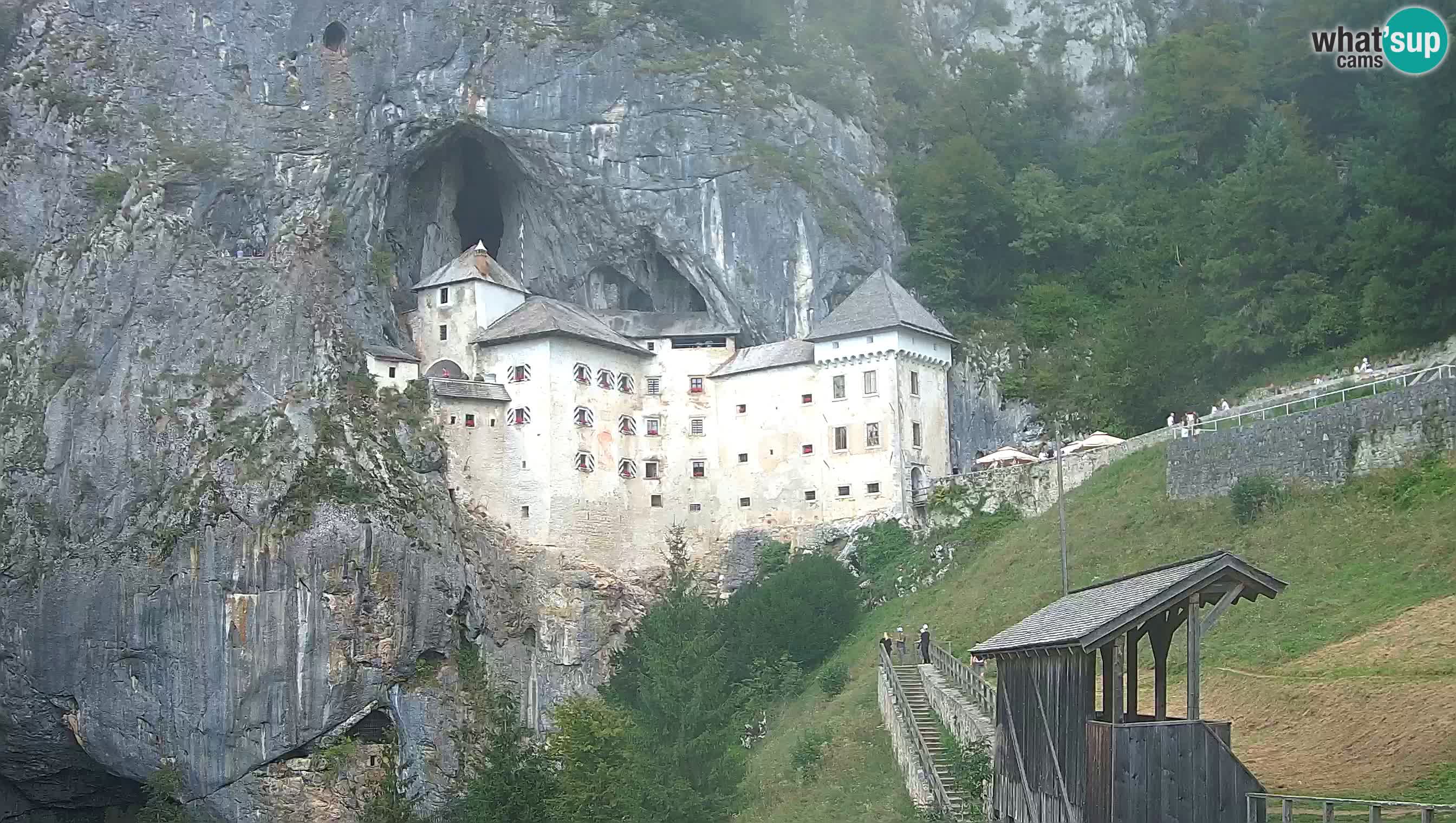 Live Webcam Höhlenburg Predjama – Postojna – Slowenien