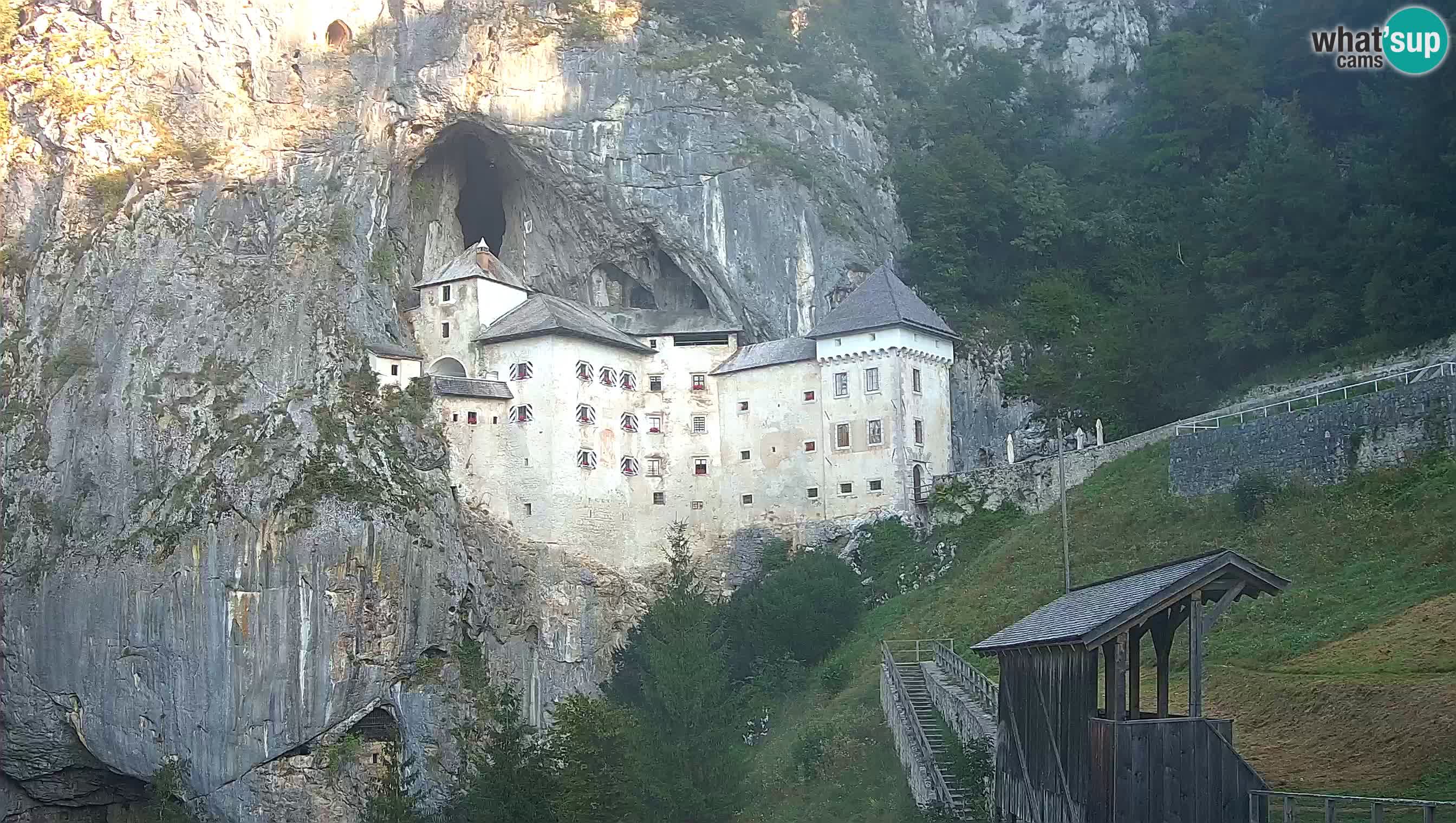 Live Webcam Predjamski grad – Predjama Castle – Postojna – Slovenia