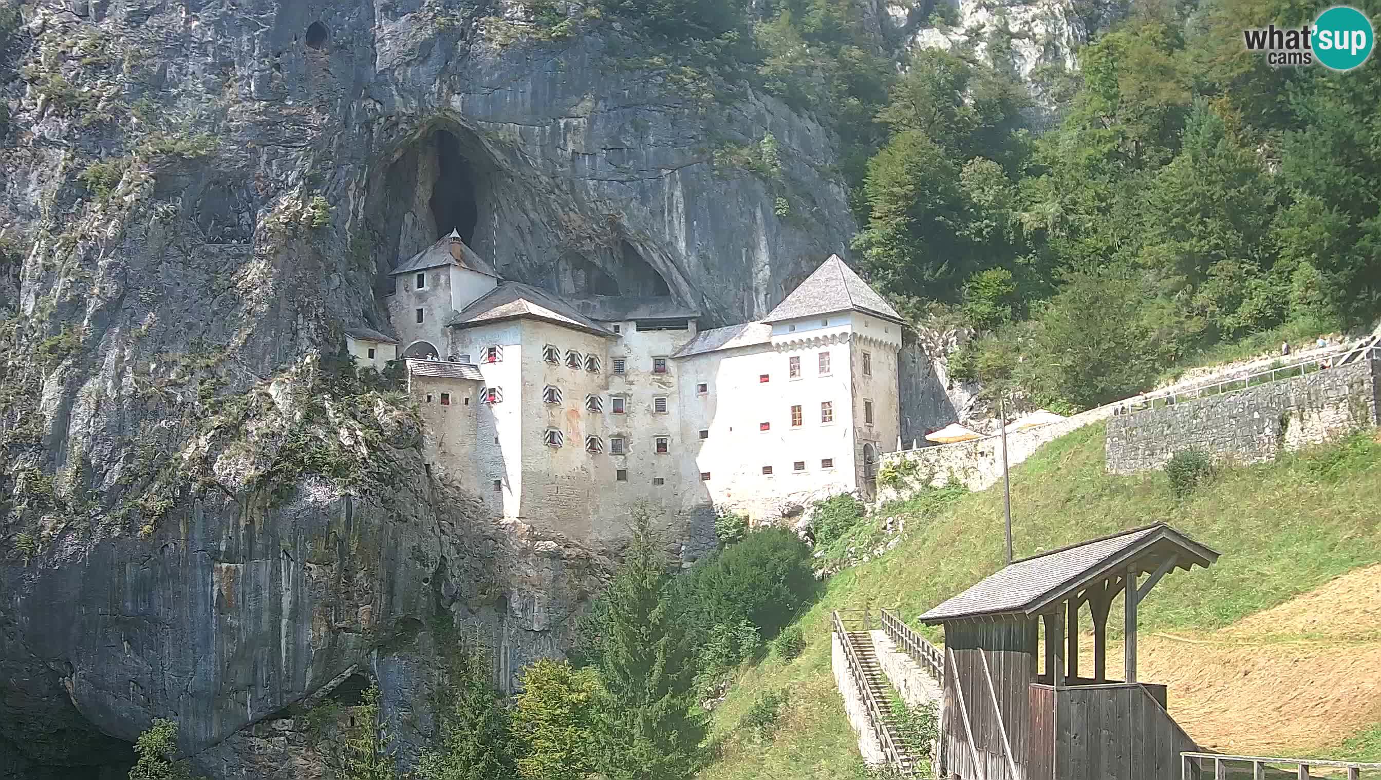 Live Webcam Predjamski grad – Predjama Castle – Postojna – Slovenia