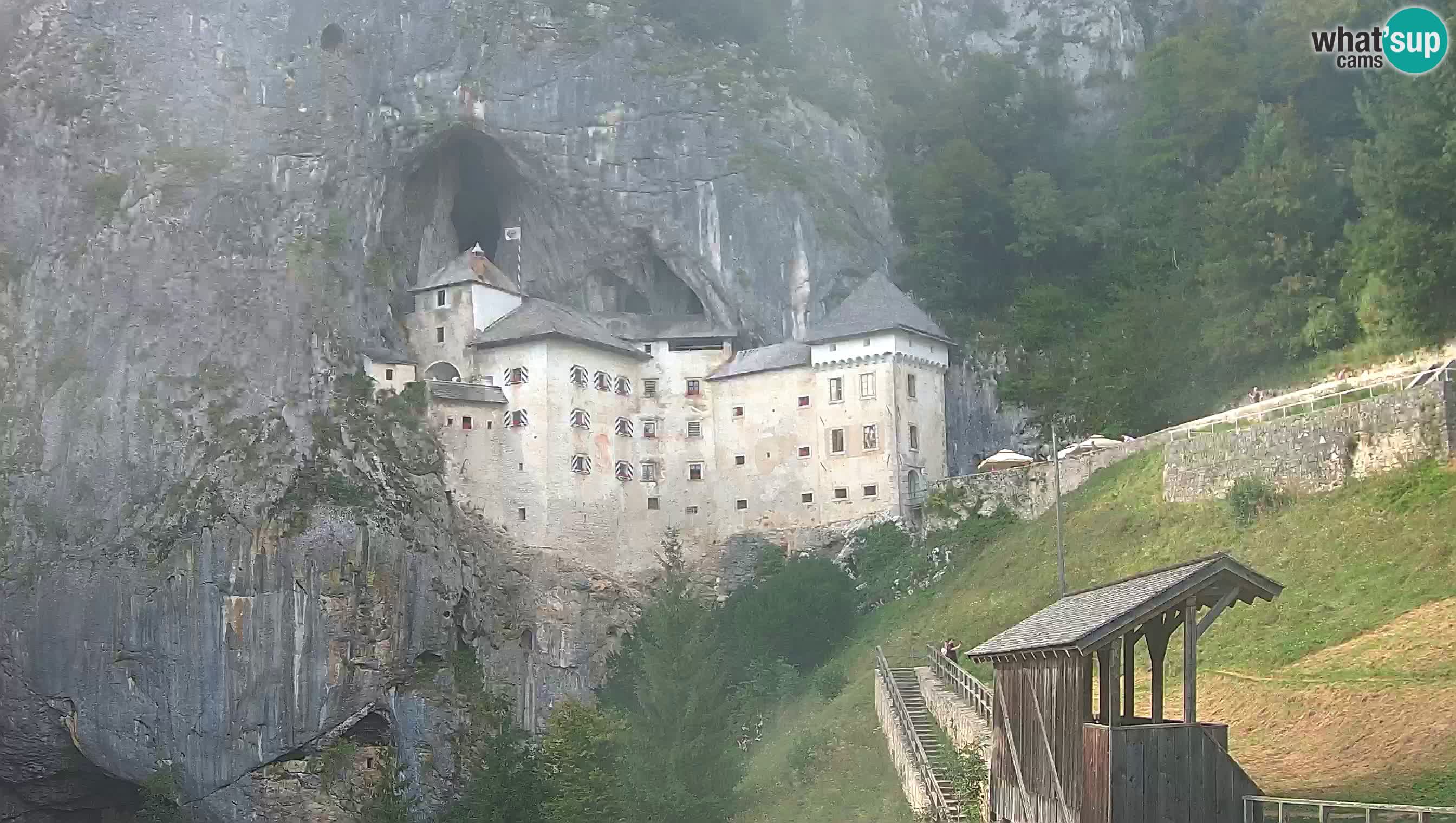Live Webcam Höhlenburg Predjama – Postojna – Slowenien