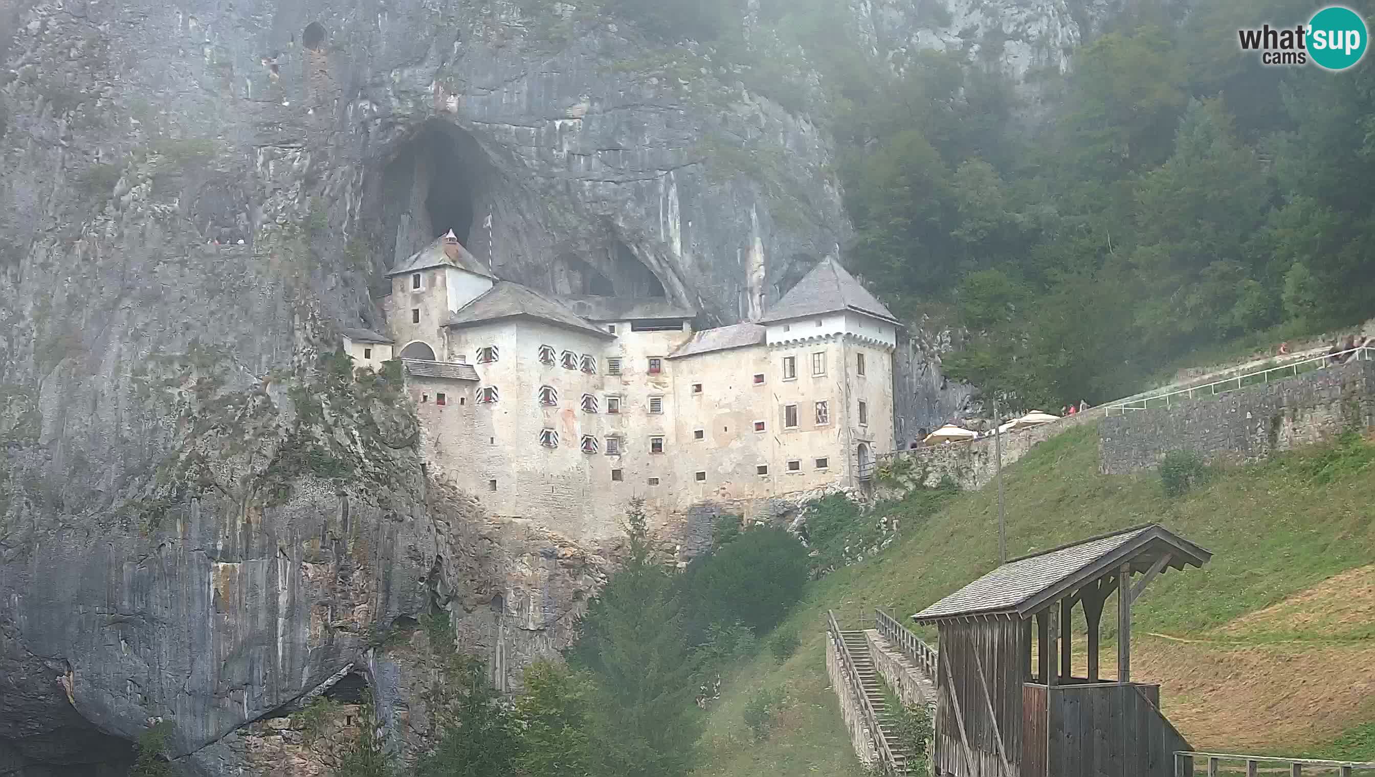 Live Webcam Grad Predjama – Château de Predjama – Postojna – Slovénie