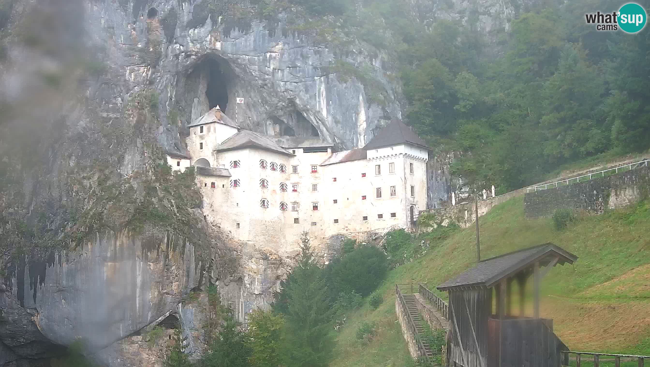 Live Webcam Predjamski grad – Predjama Castle – Postojna – Slovenia