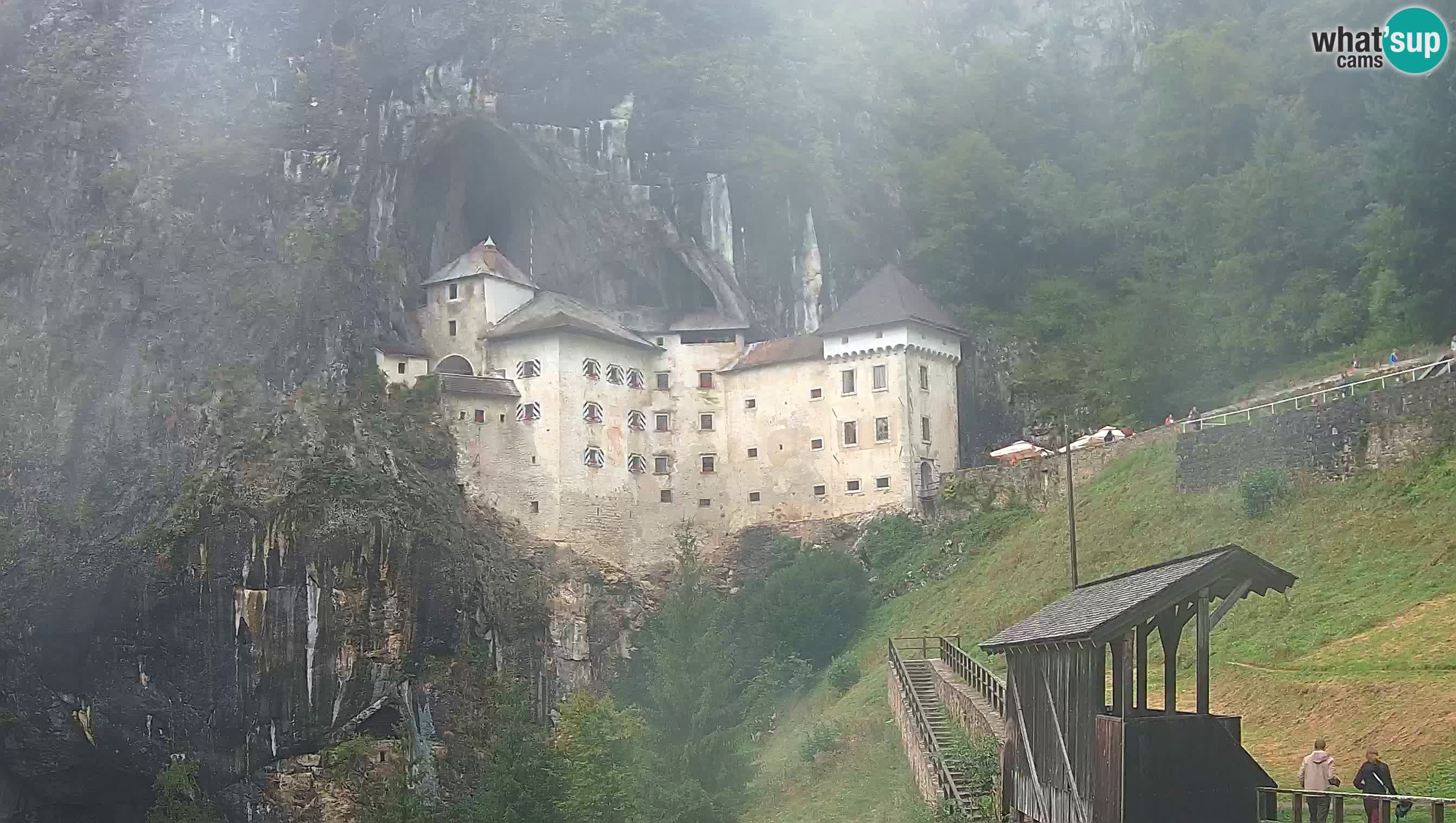 Live Webcam Höhlenburg Predjama – Postojna – Slowenien
