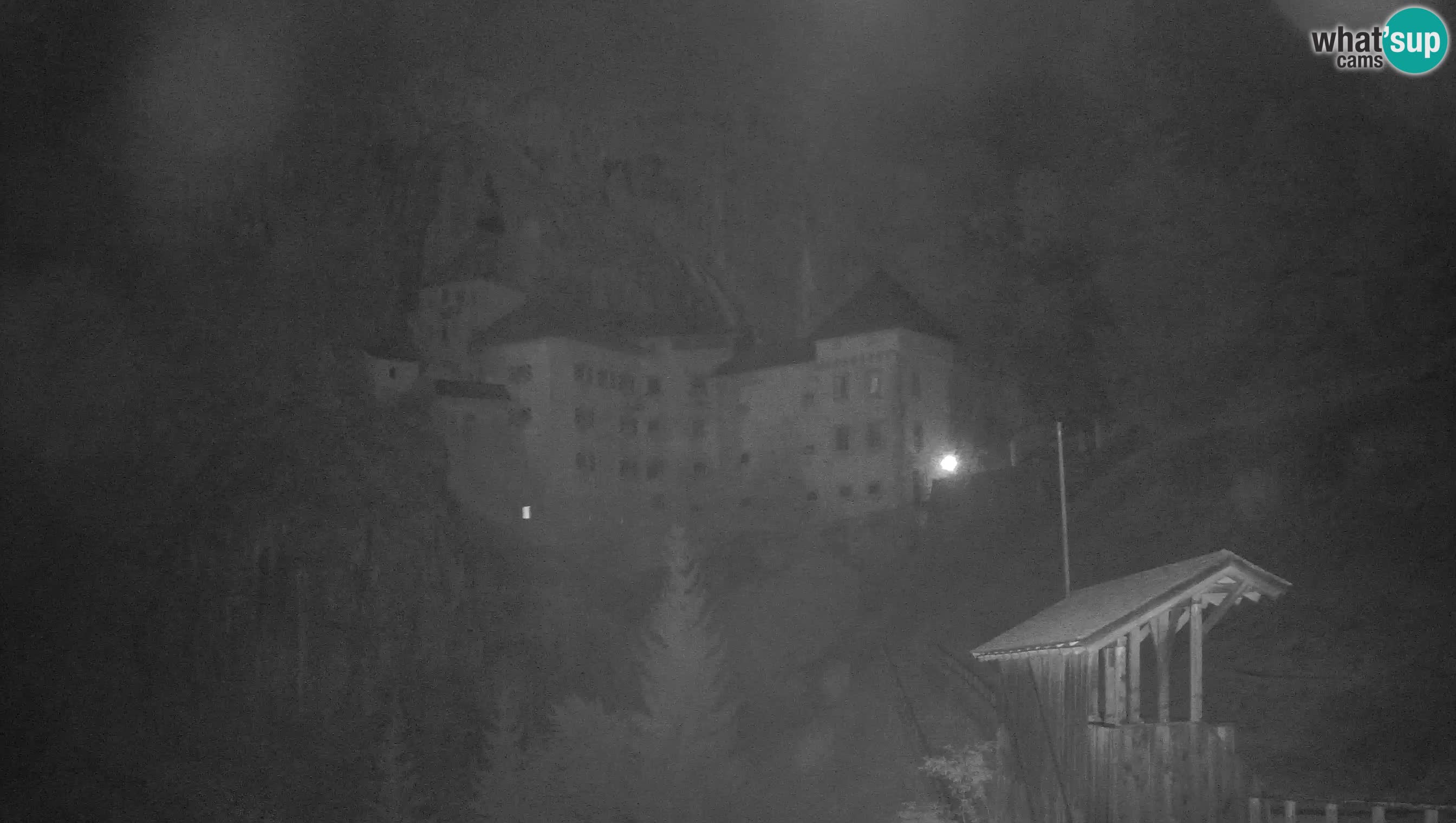 Live Webcam Grad Predjama – Château de Predjama – Postojna – Slovénie