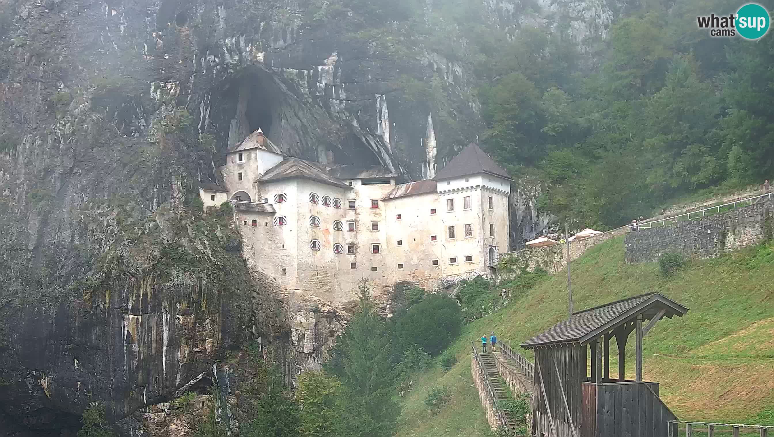Live Webcam Grad Predjama – Château de Predjama – Postojna – Slovénie