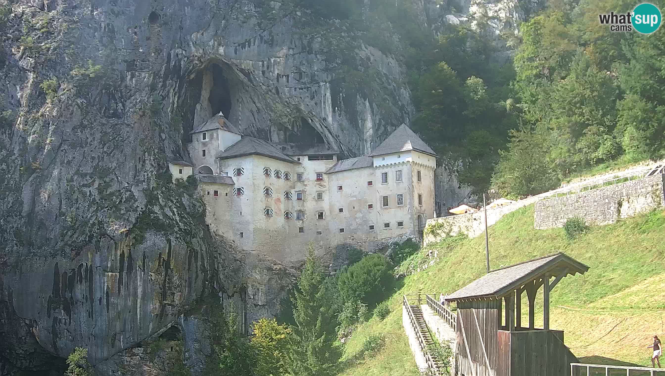 Live Webcam Grad Predjama – Château de Predjama – Postojna – Slovénie