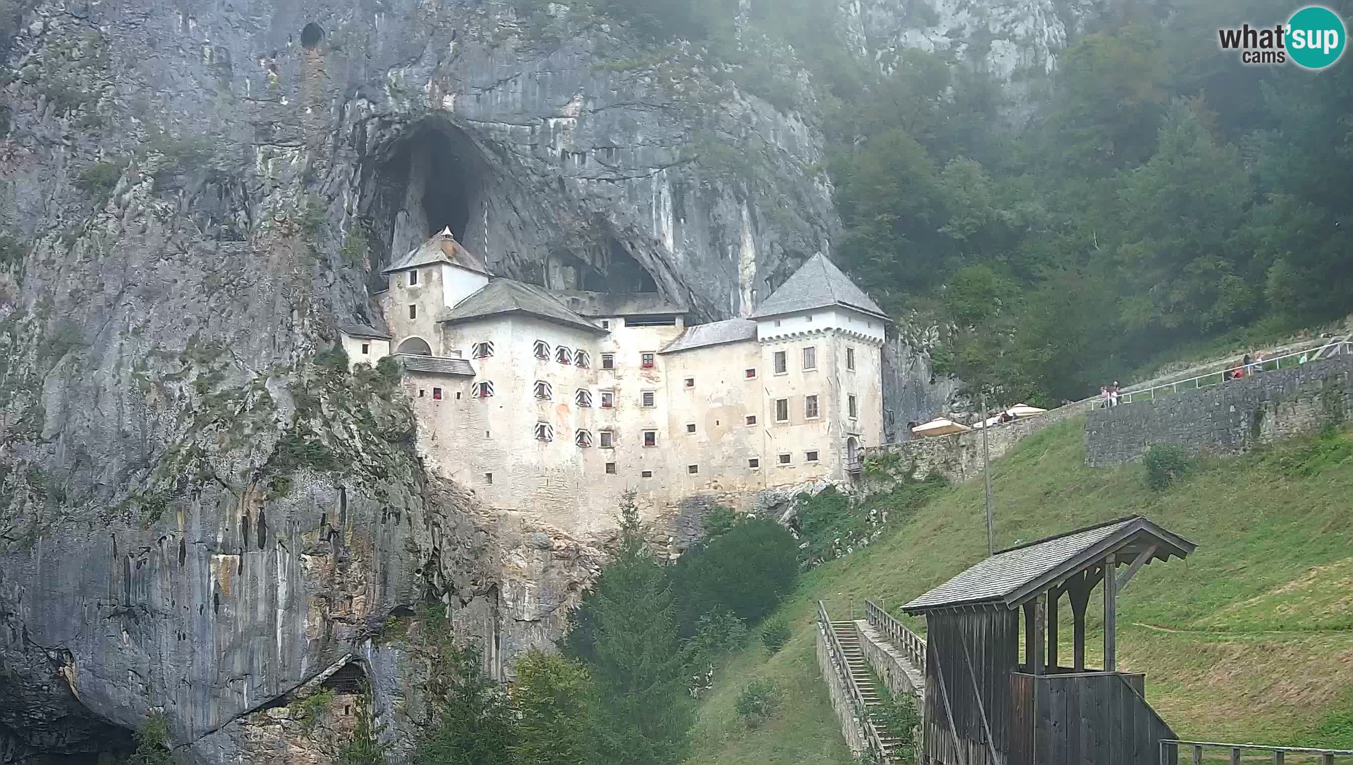 Web kamera Predjamski dvorac – Postojna – Slovenija