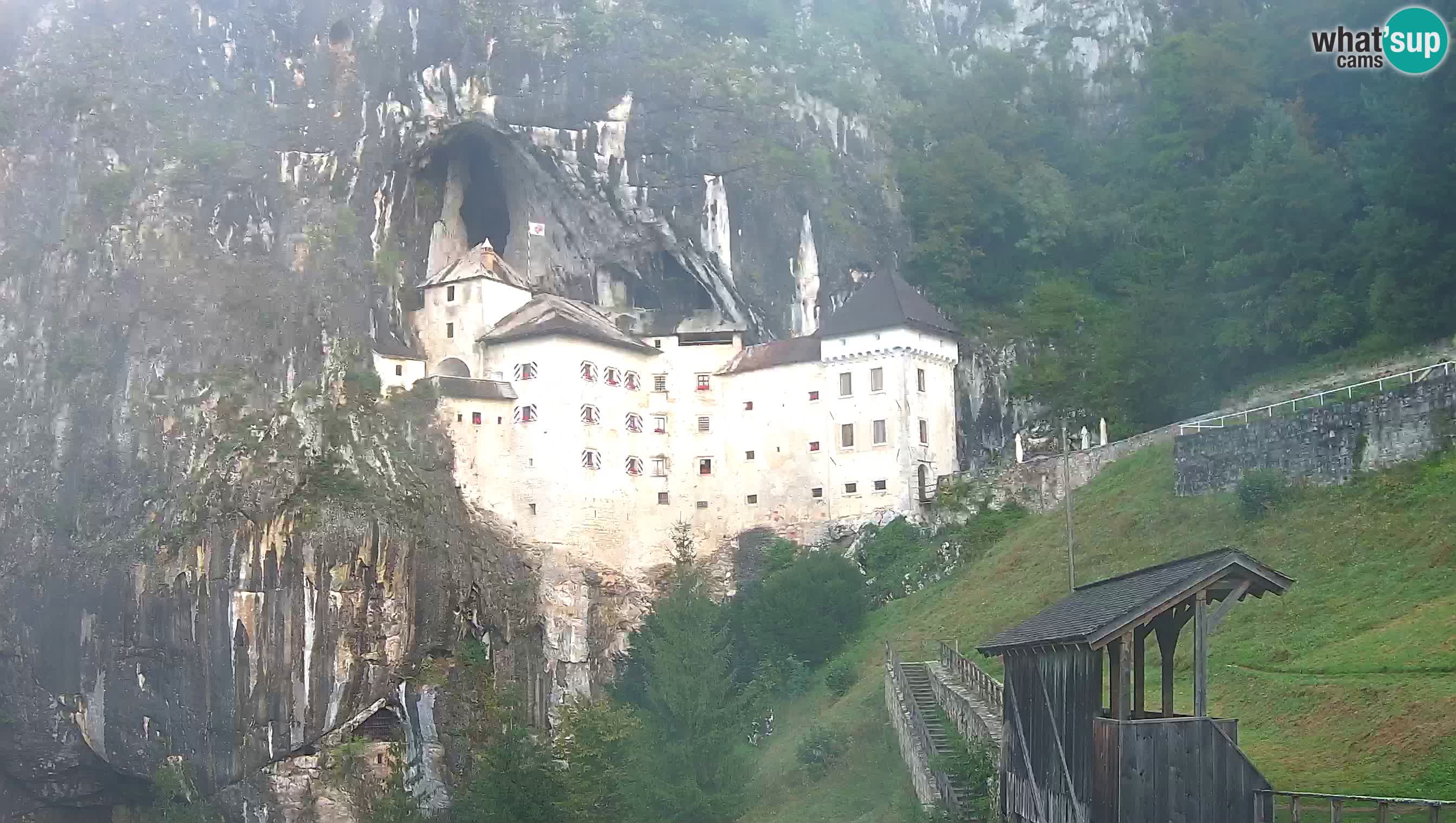 Live Webcam Predjamski grad – Predjama Castle – Postojna – Slovenia