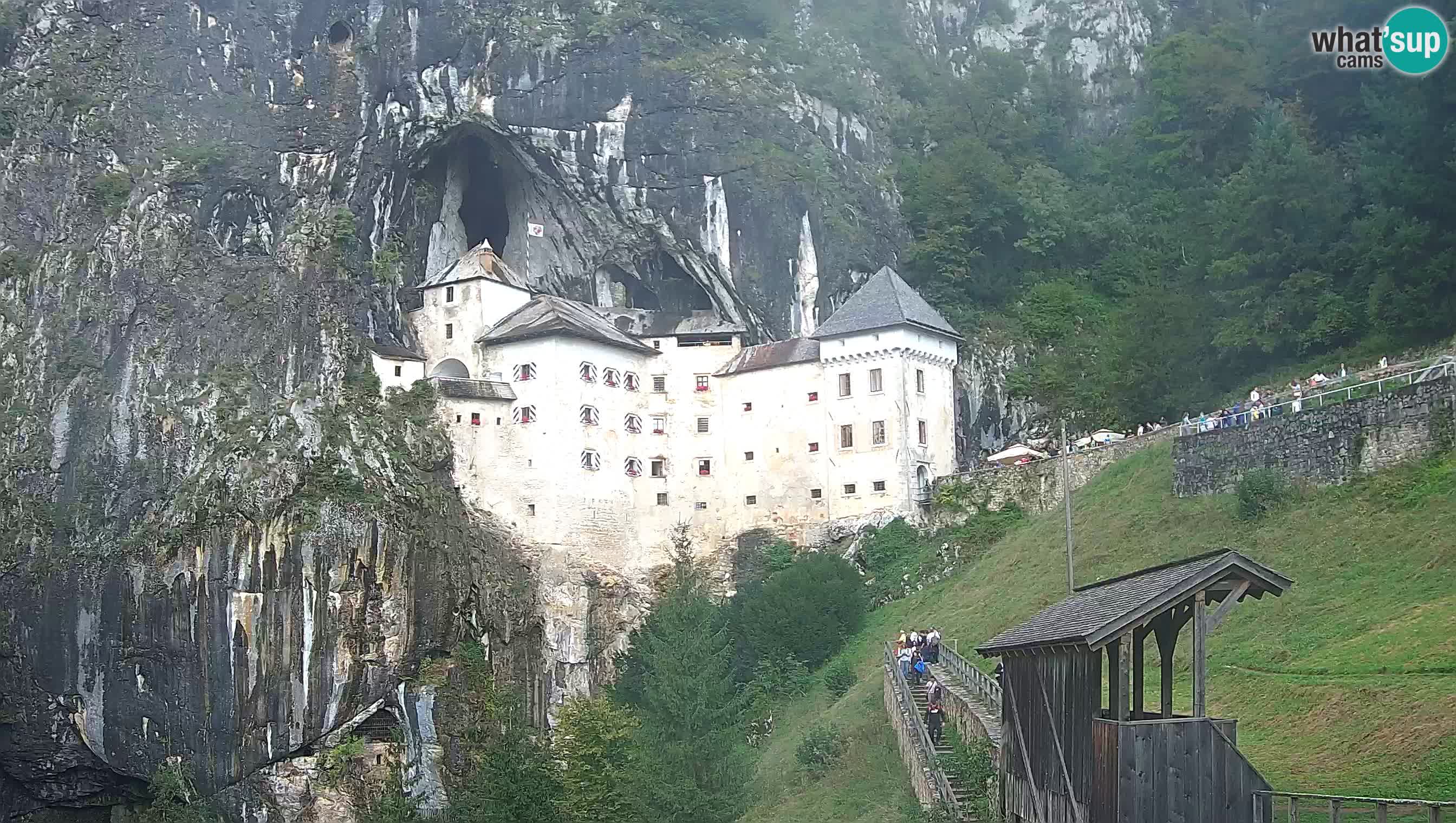 Live Webcam Höhlenburg Predjama – Postojna – Slowenien