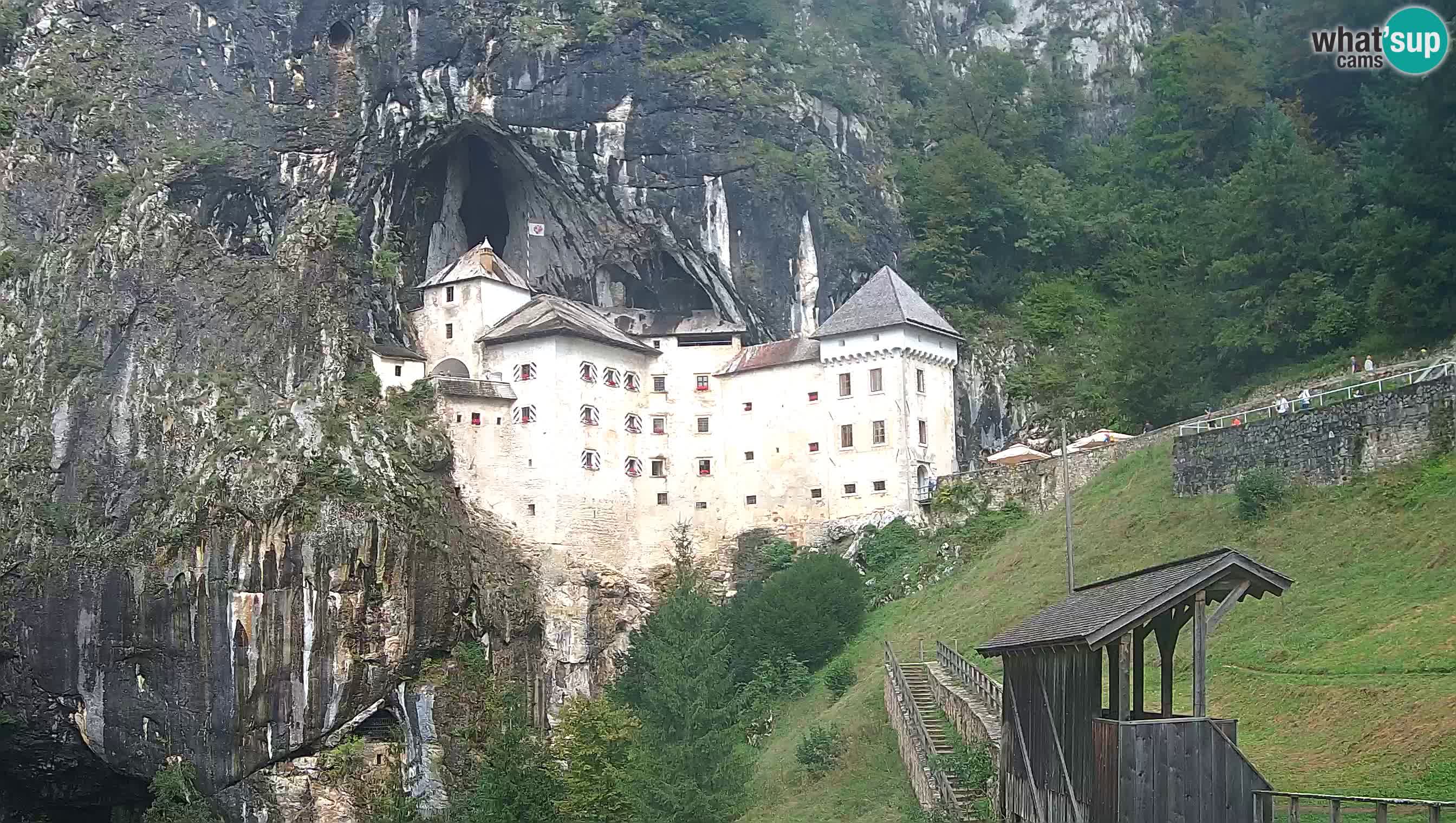 Live Webcam Höhlenburg Predjama – Postojna – Slowenien