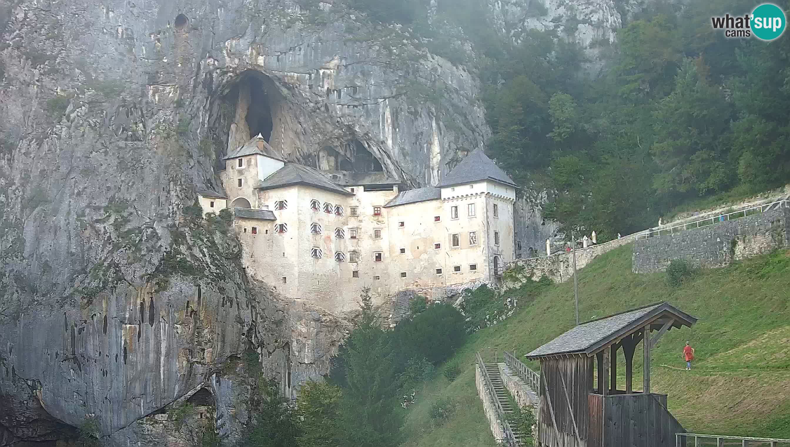 Live Webcam Grad Predjama – Château de Predjama – Postojna – Slovénie