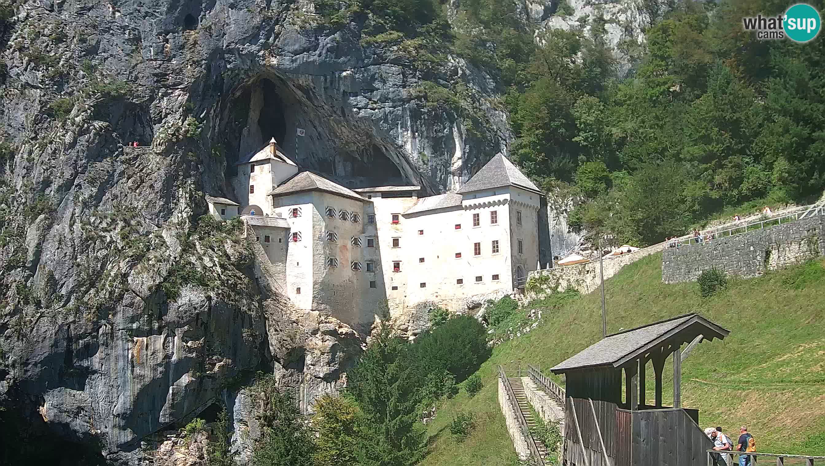 Live Webcam Grad Predjama – Château de Predjama – Postojna – Slovénie