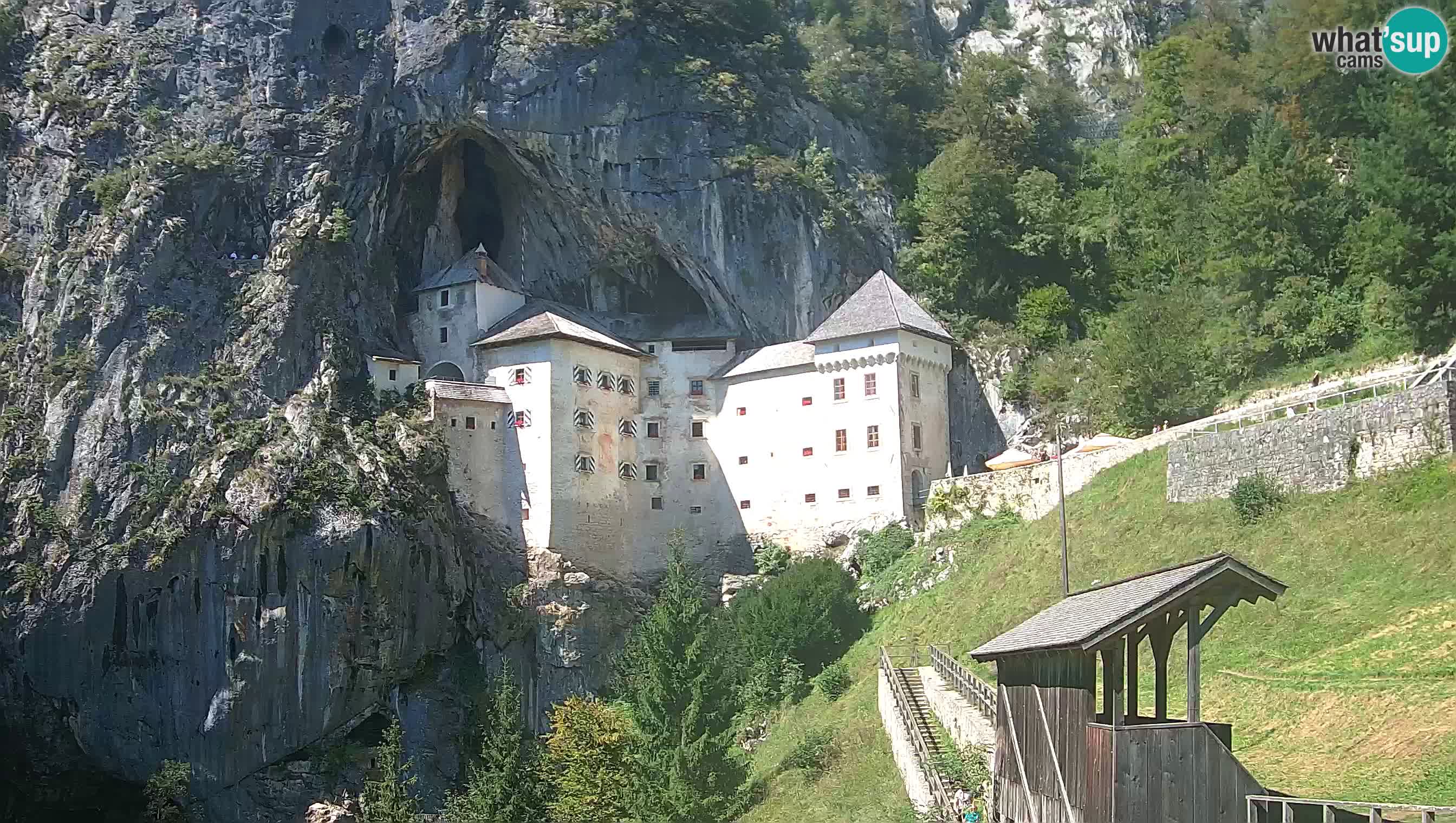 Live Webcam Predjamski grad – Predjama Castle – Postojna – Slovenia