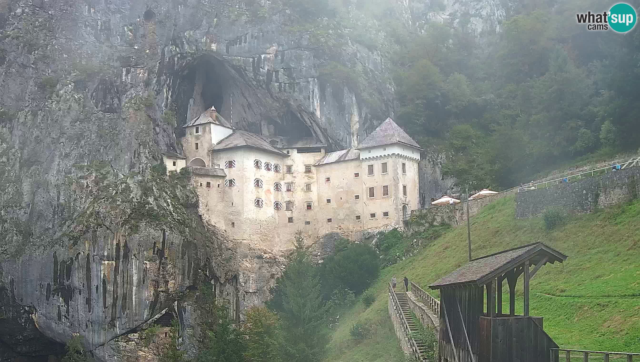 Web kamera Predjamski dvorac – Postojna – Slovenija