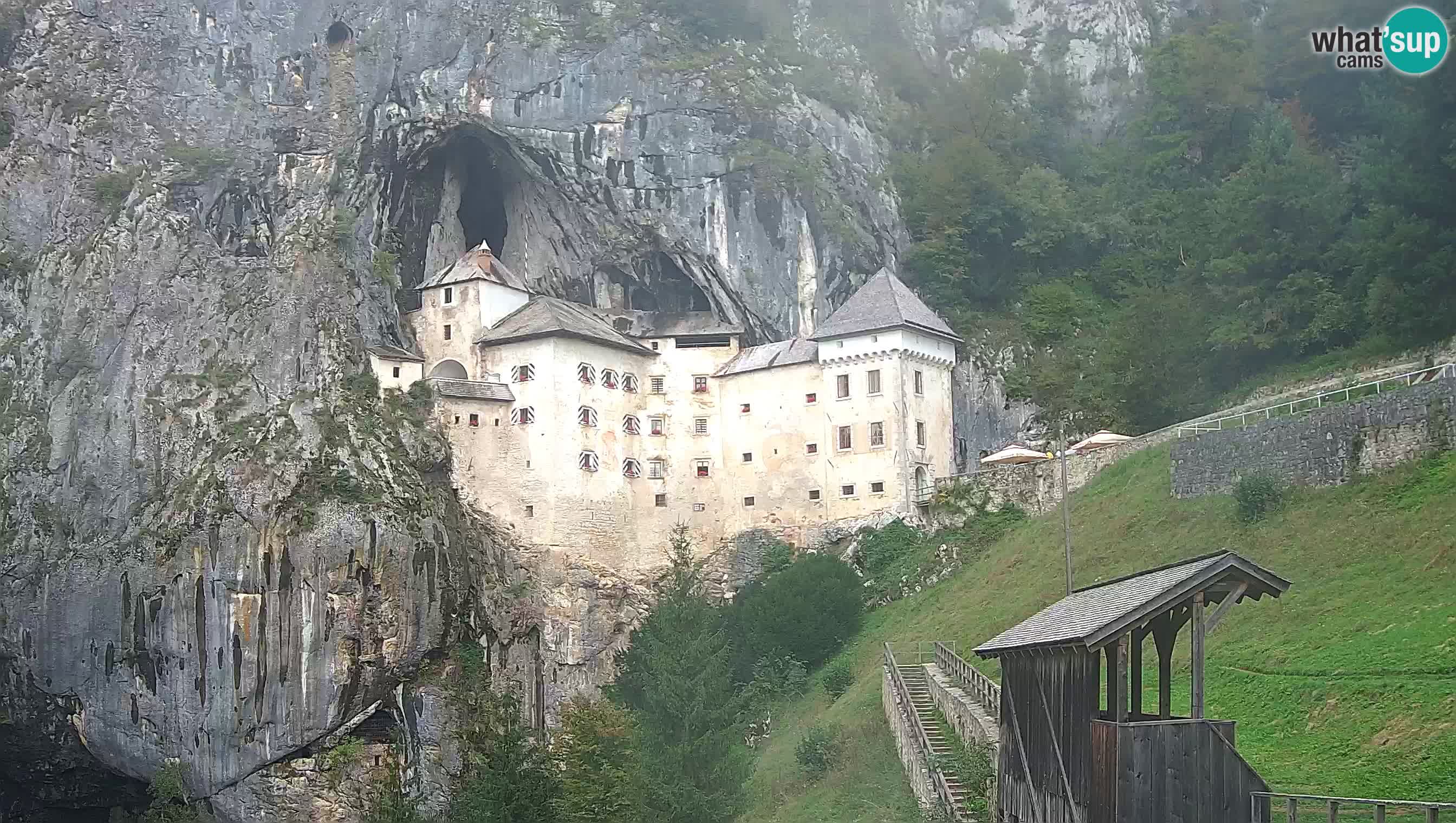 Live Webcam Grad Predjama – Château de Predjama – Postojna – Slovénie