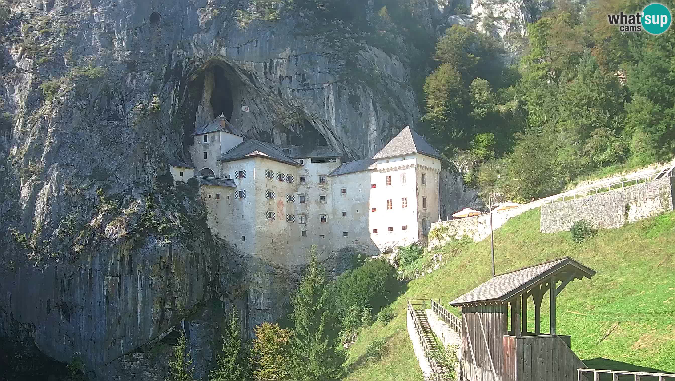 Web kamera Predjamski dvorac – Postojna – Slovenija