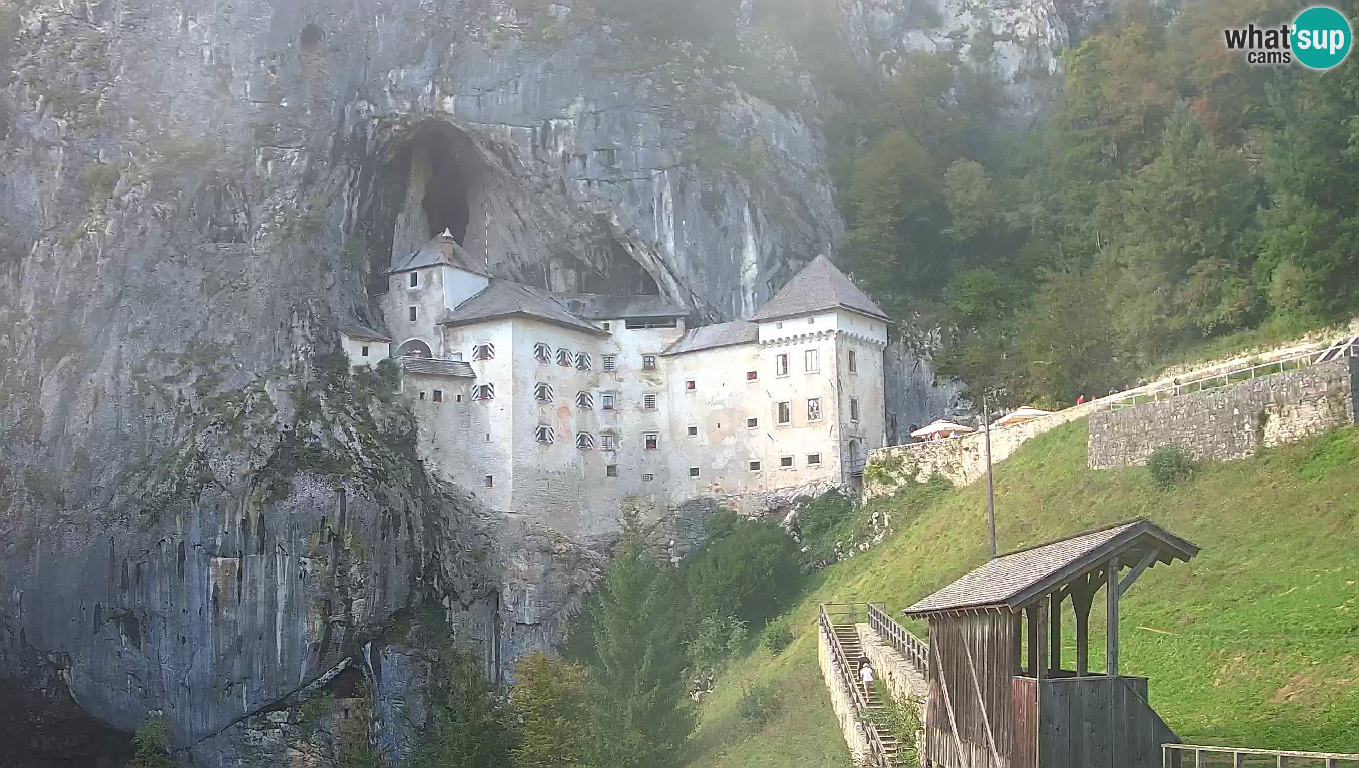 Live Webcam Predjamski grad – Predjama Castle – Postojna – Slovenia