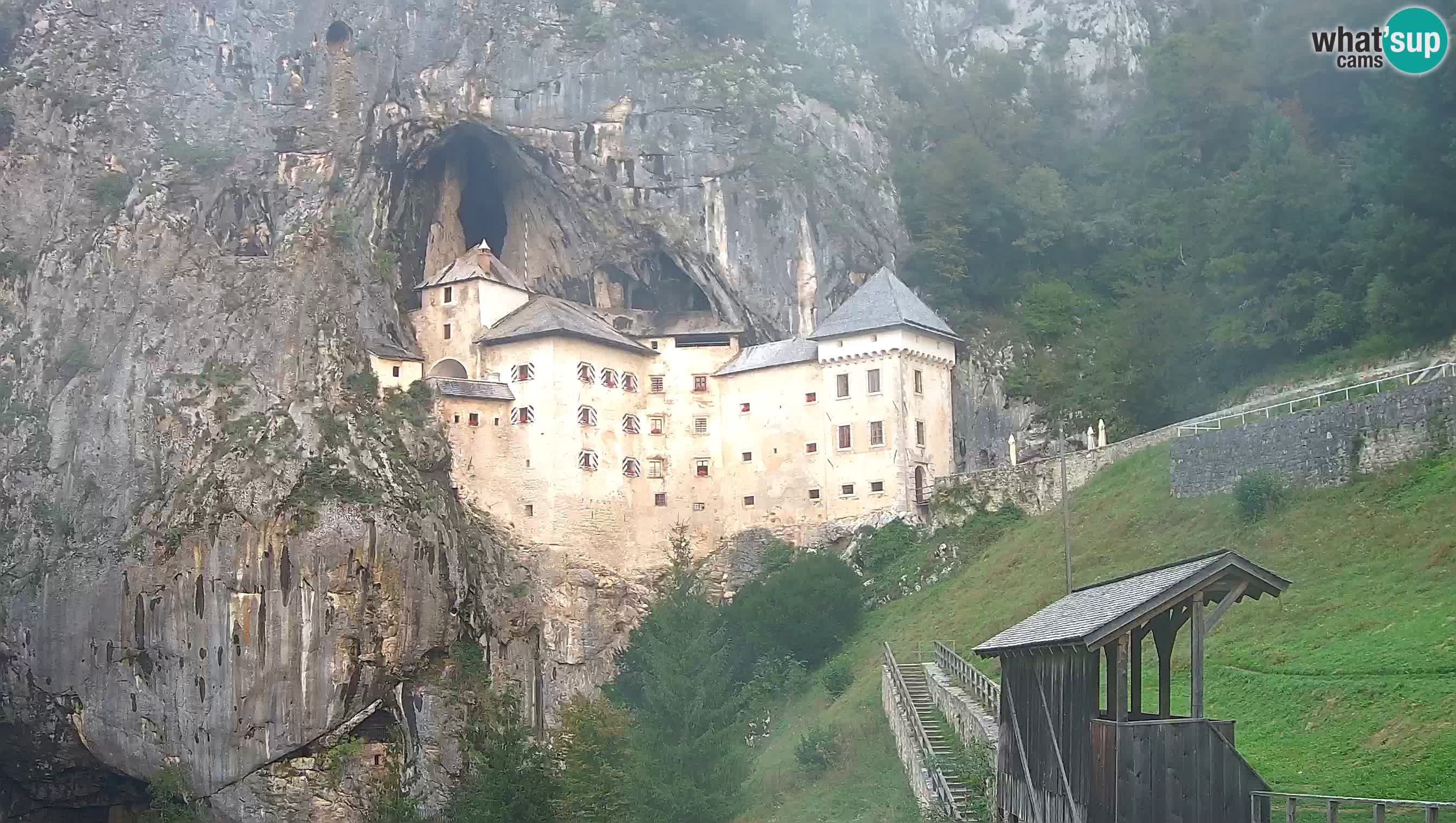 Live Webcam Predjamski grad – Predjama Castle – Postojna – Slovenia