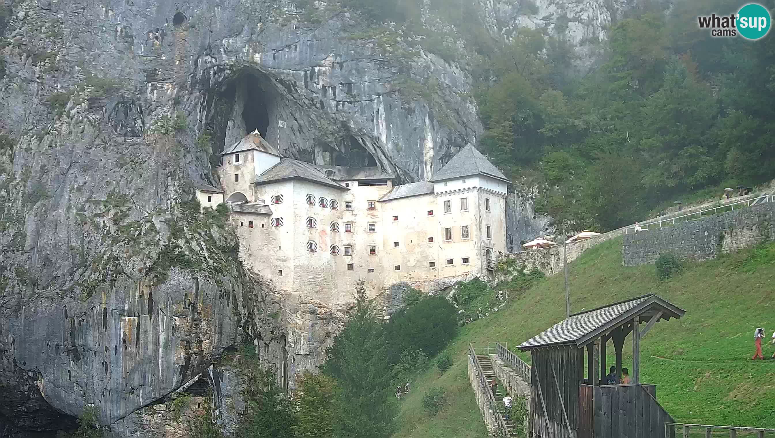 Live Webcam Grad Predjama – Château de Predjama – Postojna – Slovénie