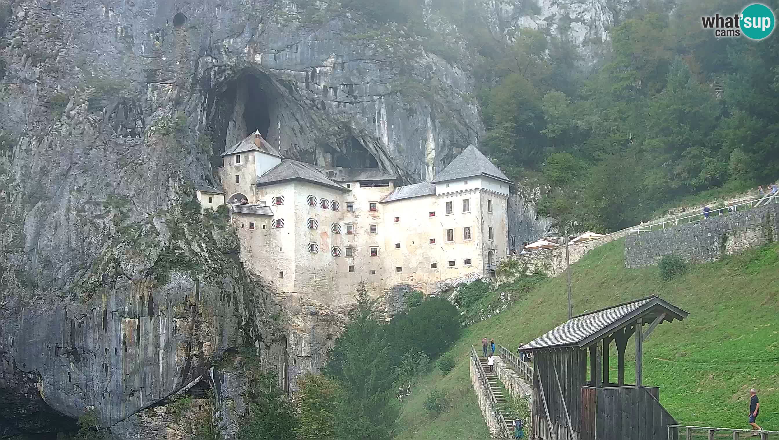 Live Webcam Grad Predjama – Château de Predjama – Postojna – Slovénie