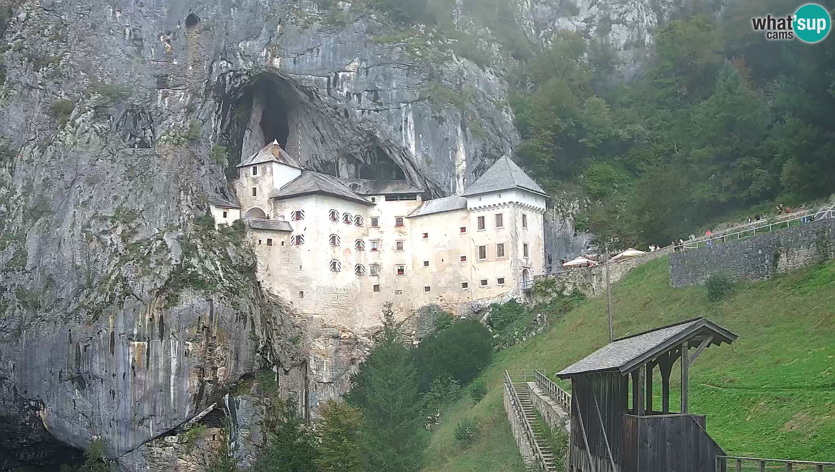 Live Webcam Höhlenburg Predjama – Postojna – Slowenien