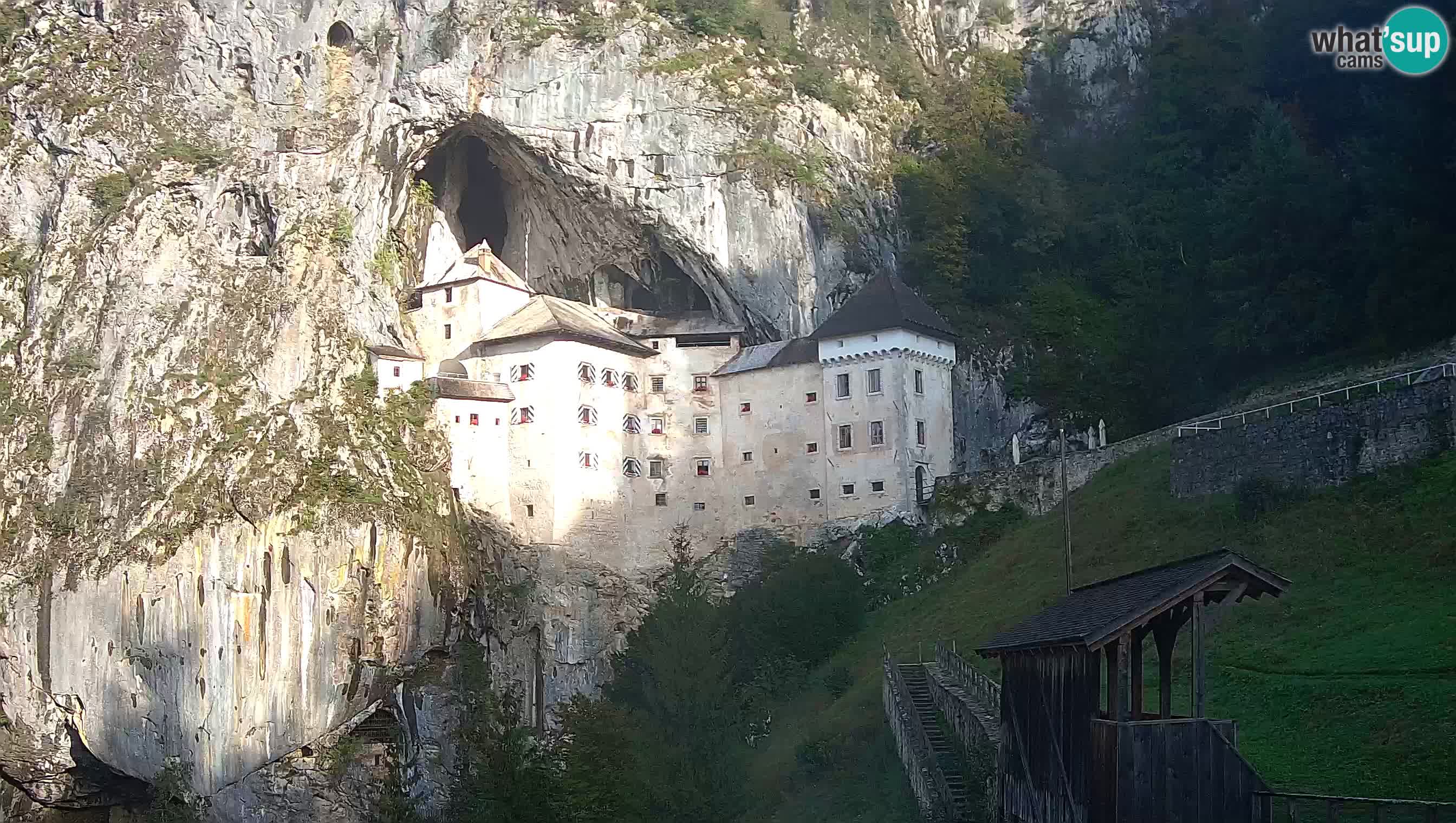 Live Webcam Predjamski grad – Predjama Castle – Postojna – Slovenia