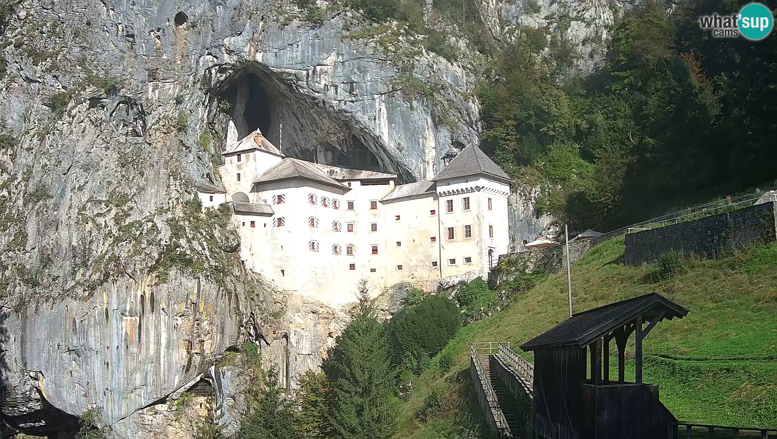Live Webcam Grad Predjama – Château de Predjama – Postojna – Slovénie