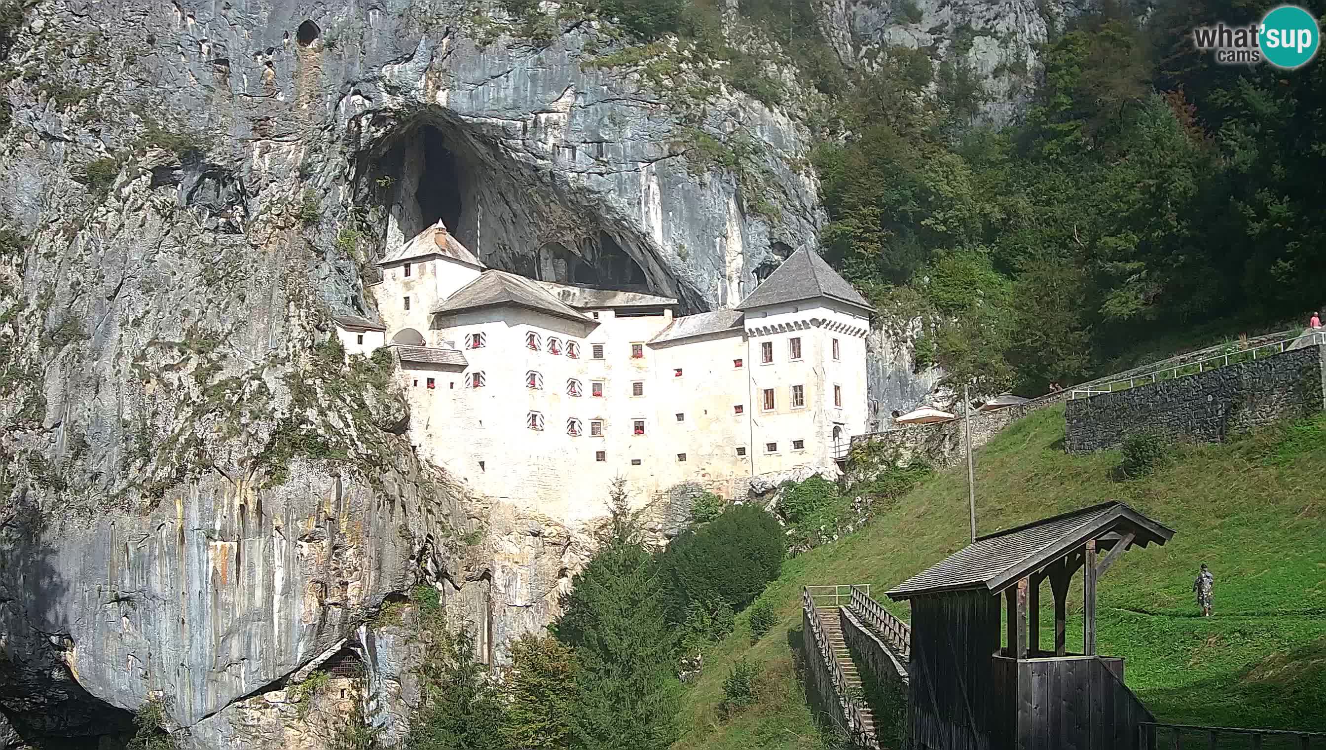 Live Webcam Grad Predjama – Château de Predjama – Postojna – Slovénie