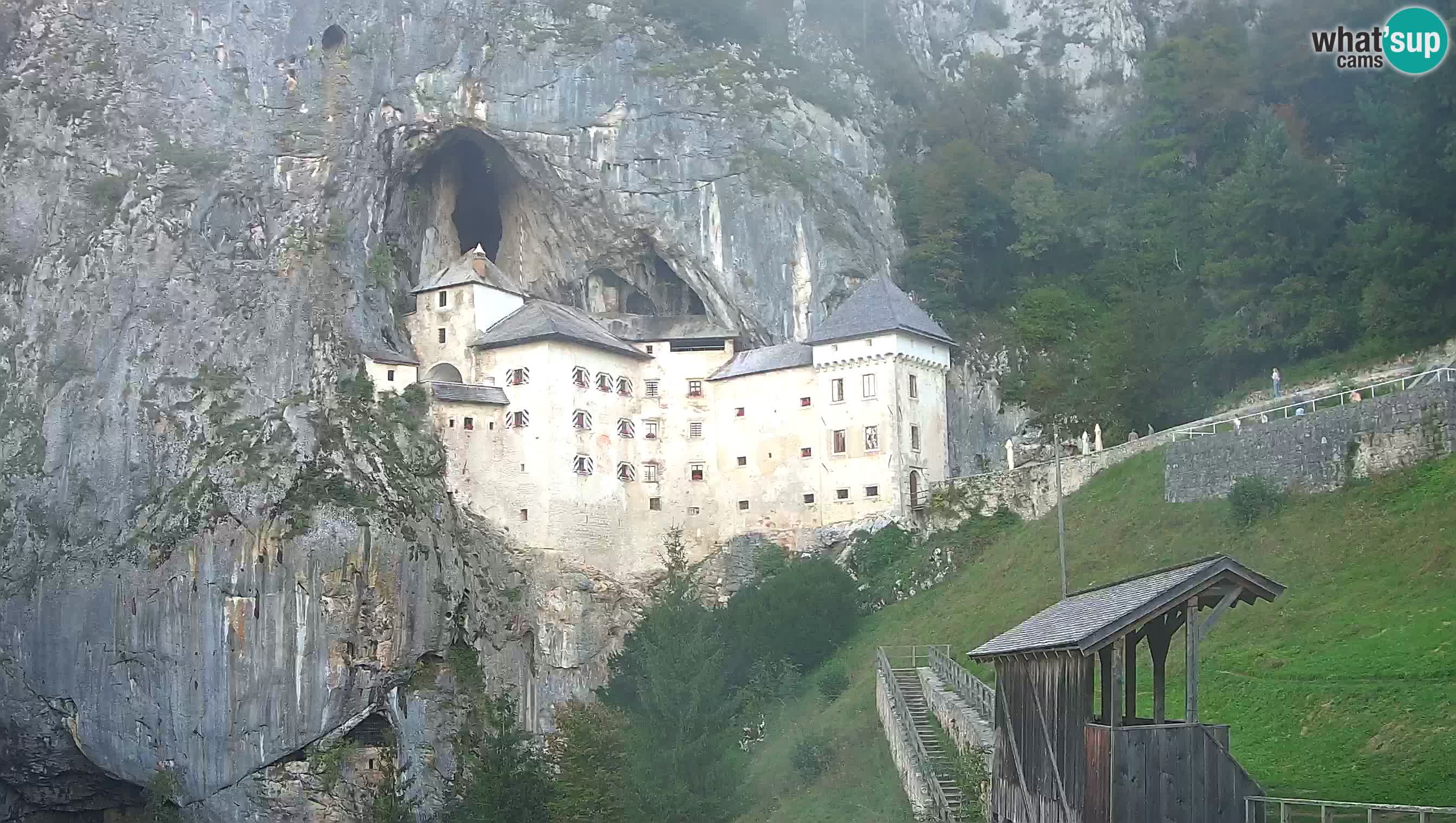 Live Webcam Höhlenburg Predjama – Postojna – Slowenien