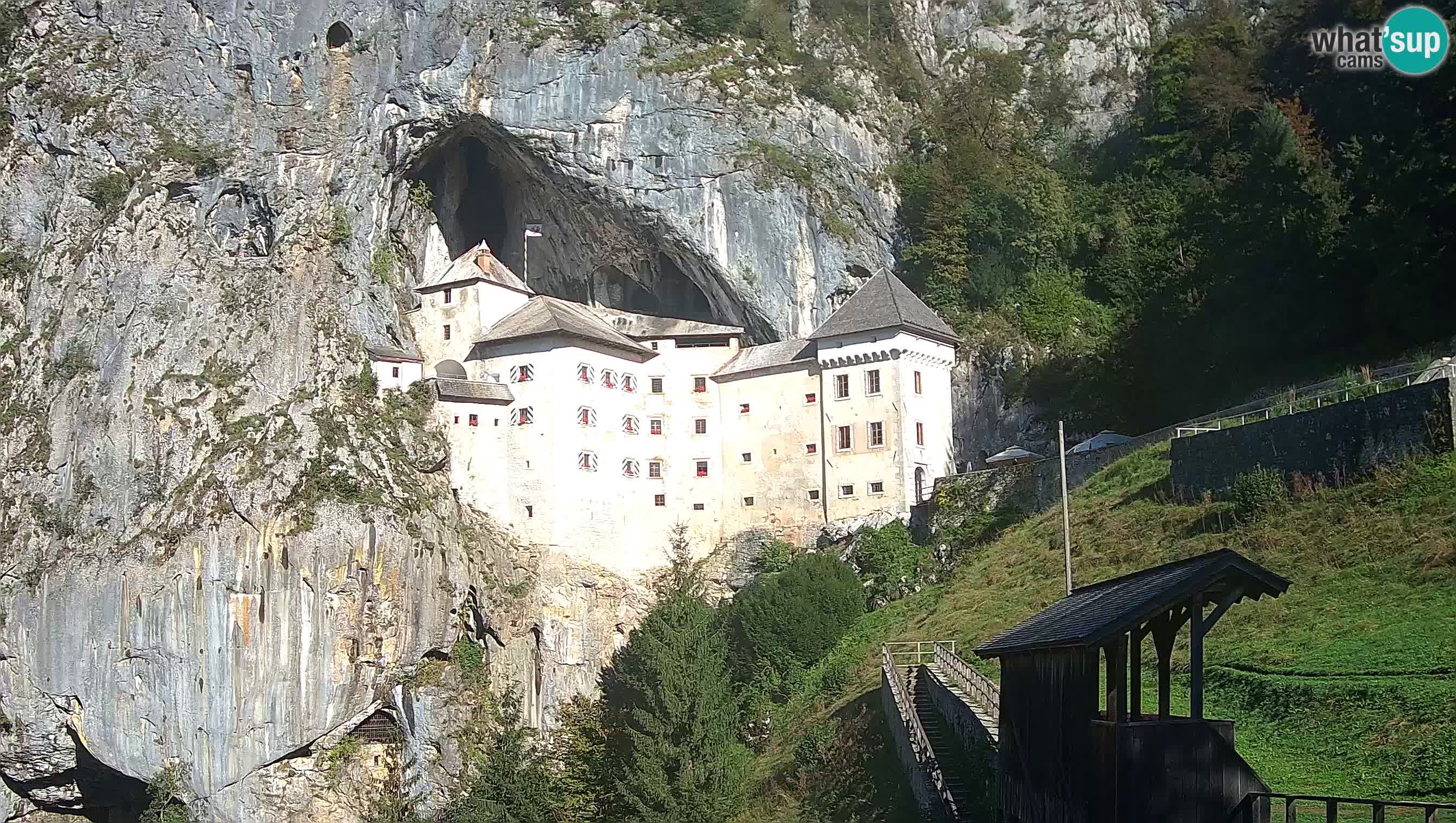 Live Webcam Höhlenburg Predjama – Postojna – Slowenien