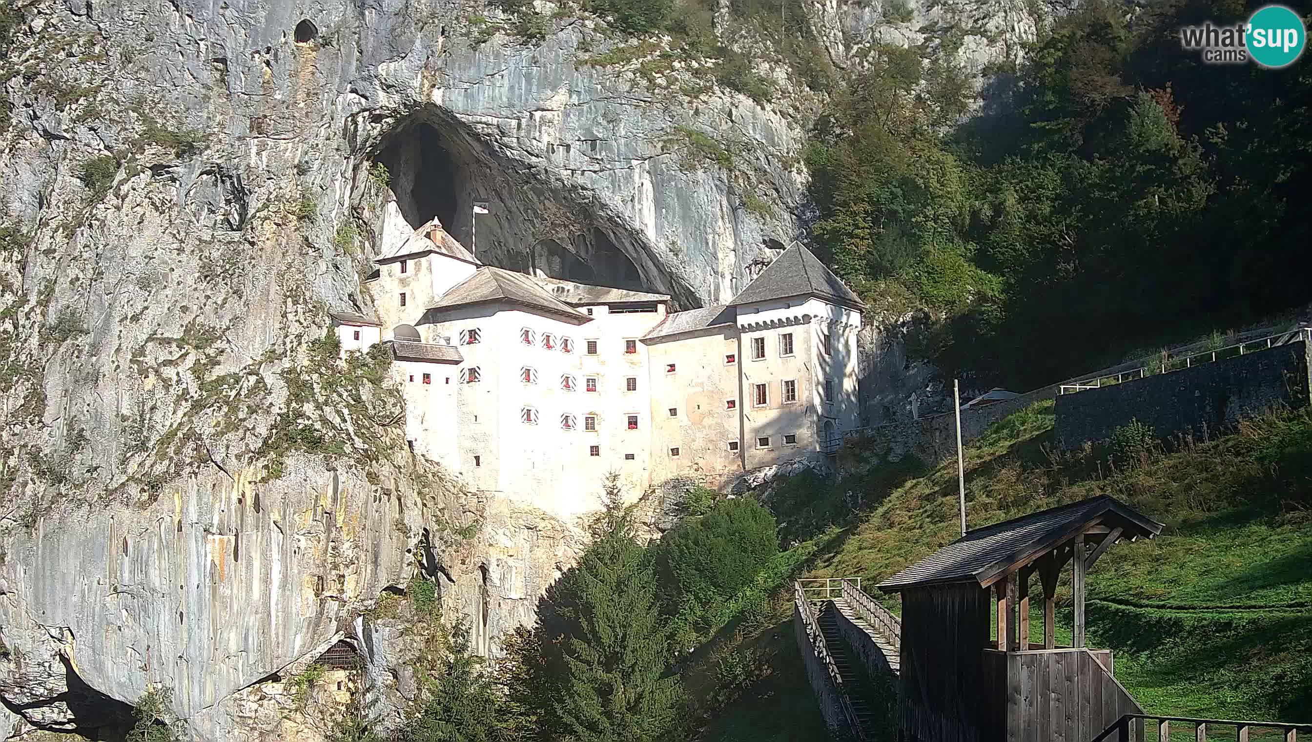 Live Webcam Grad Predjama – Château de Predjama – Postojna – Slovénie