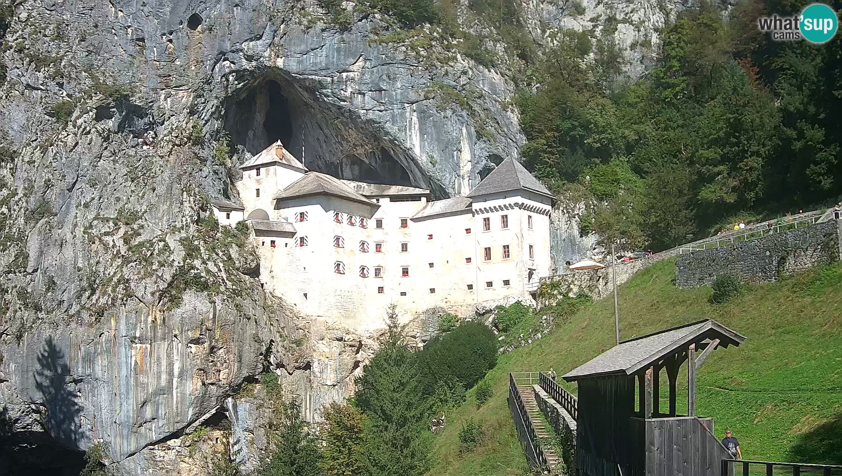 Live Webcam Grad Predjama – Château de Predjama – Postojna – Slovénie