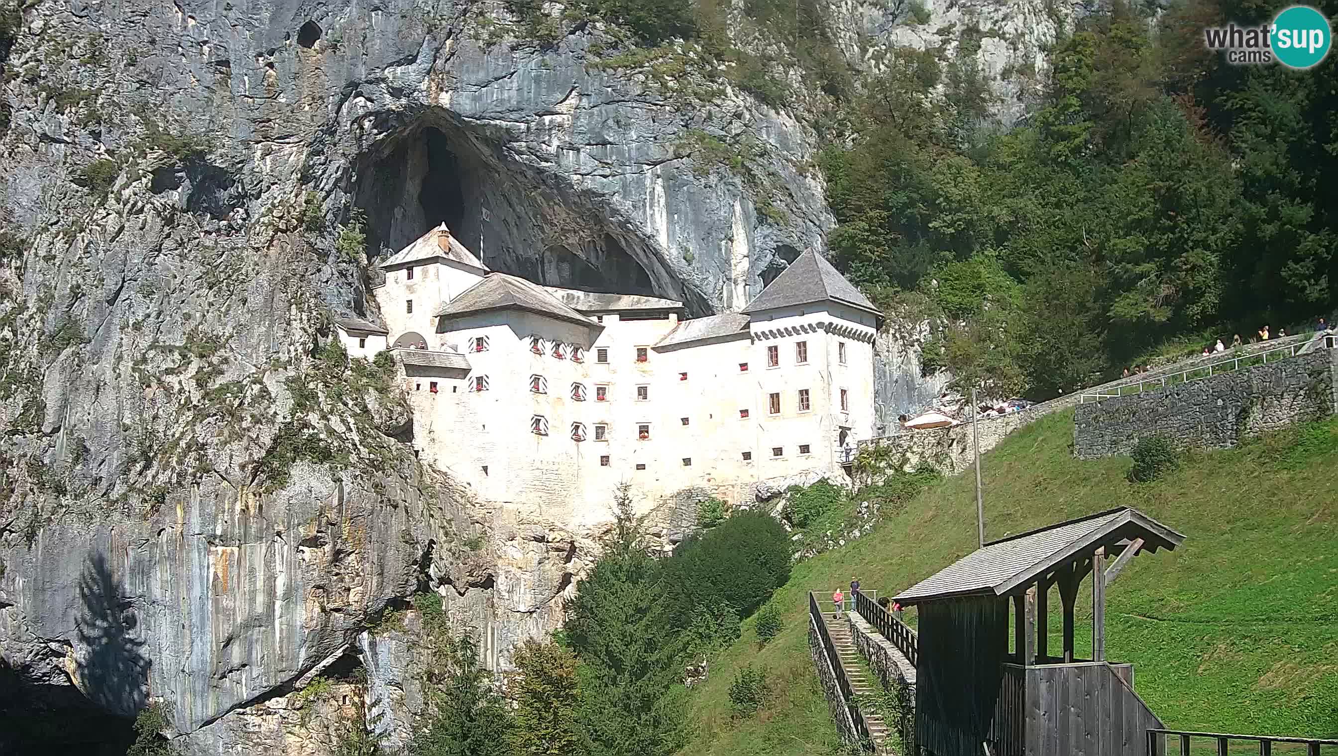 Live Webcam Höhlenburg Predjama – Postojna – Slowenien