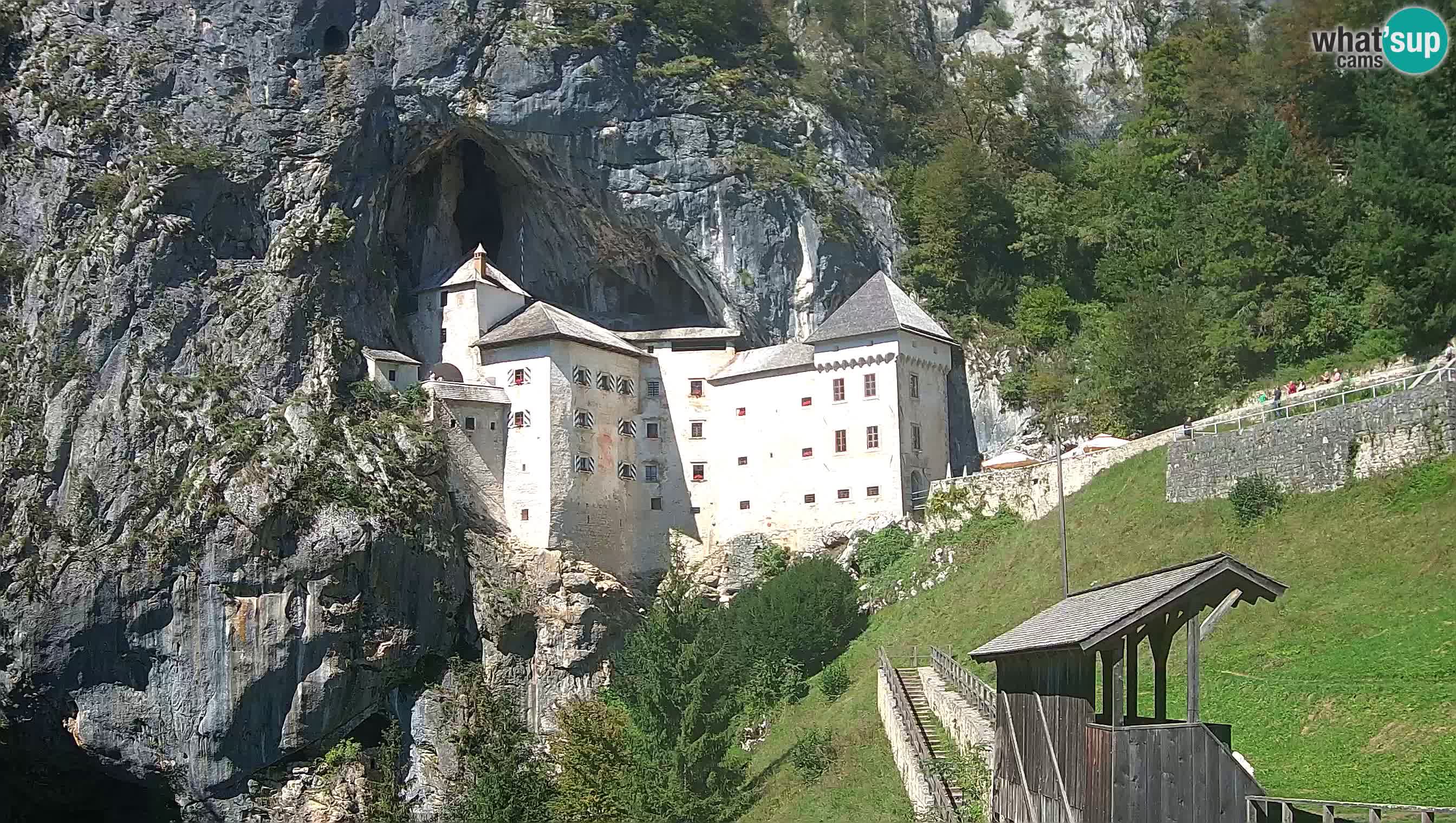 Live Webcam Grad Predjama – Château de Predjama – Postojna – Slovénie