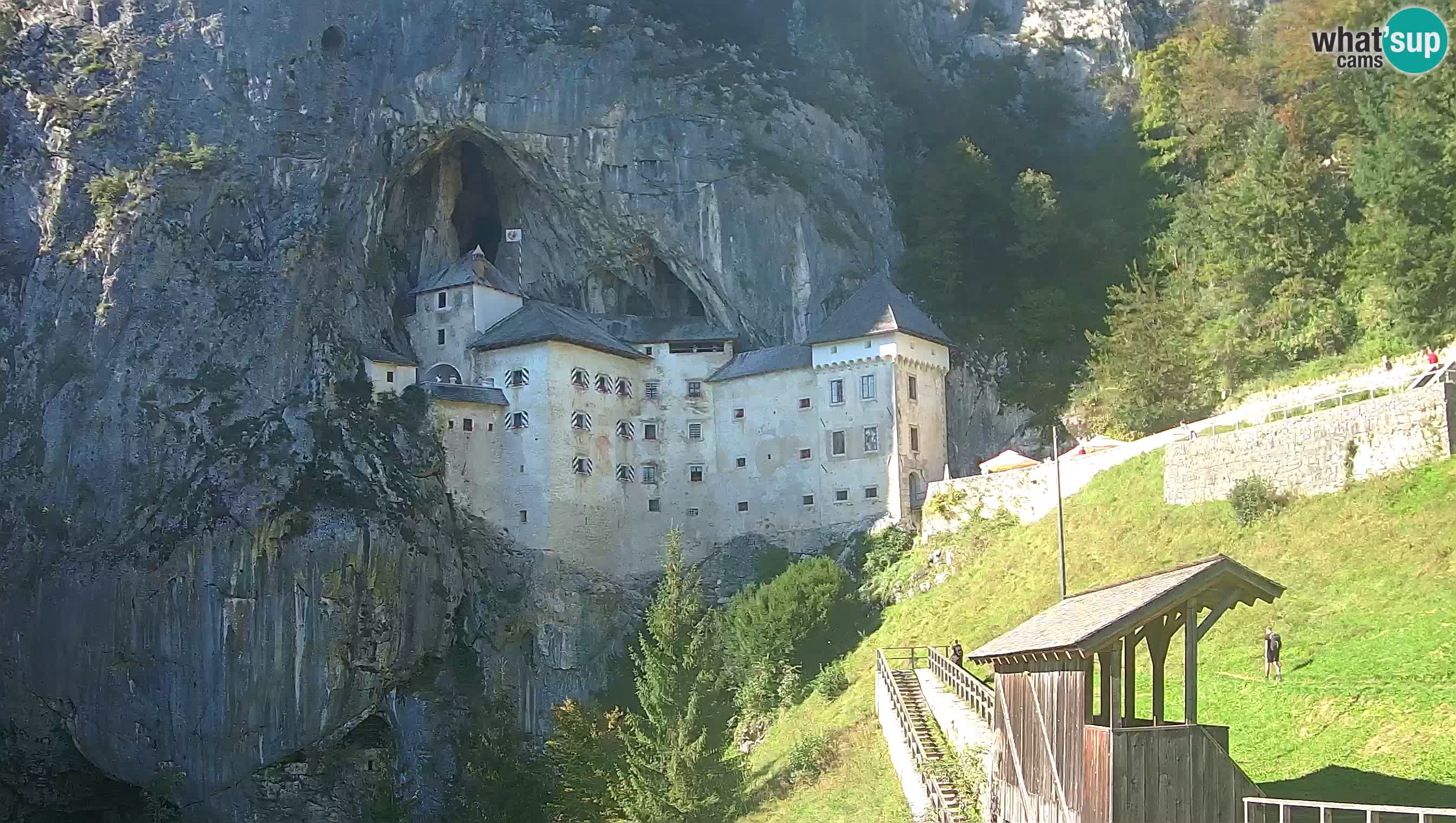 Live Webcam Castello di Predjama – Postumia – Slovenia