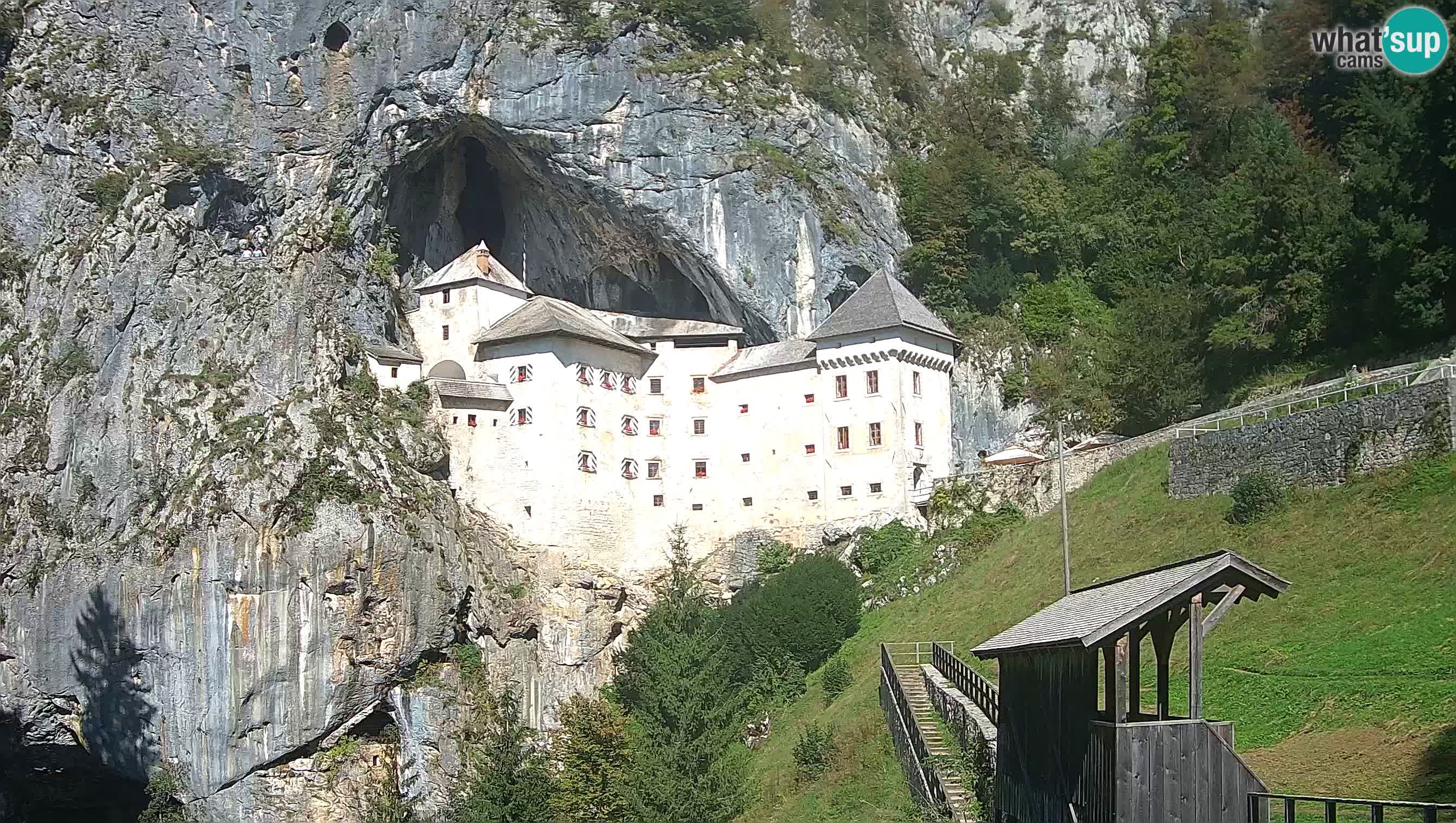 Live Webcam Grad Predjama – Château de Predjama – Postojna – Slovénie