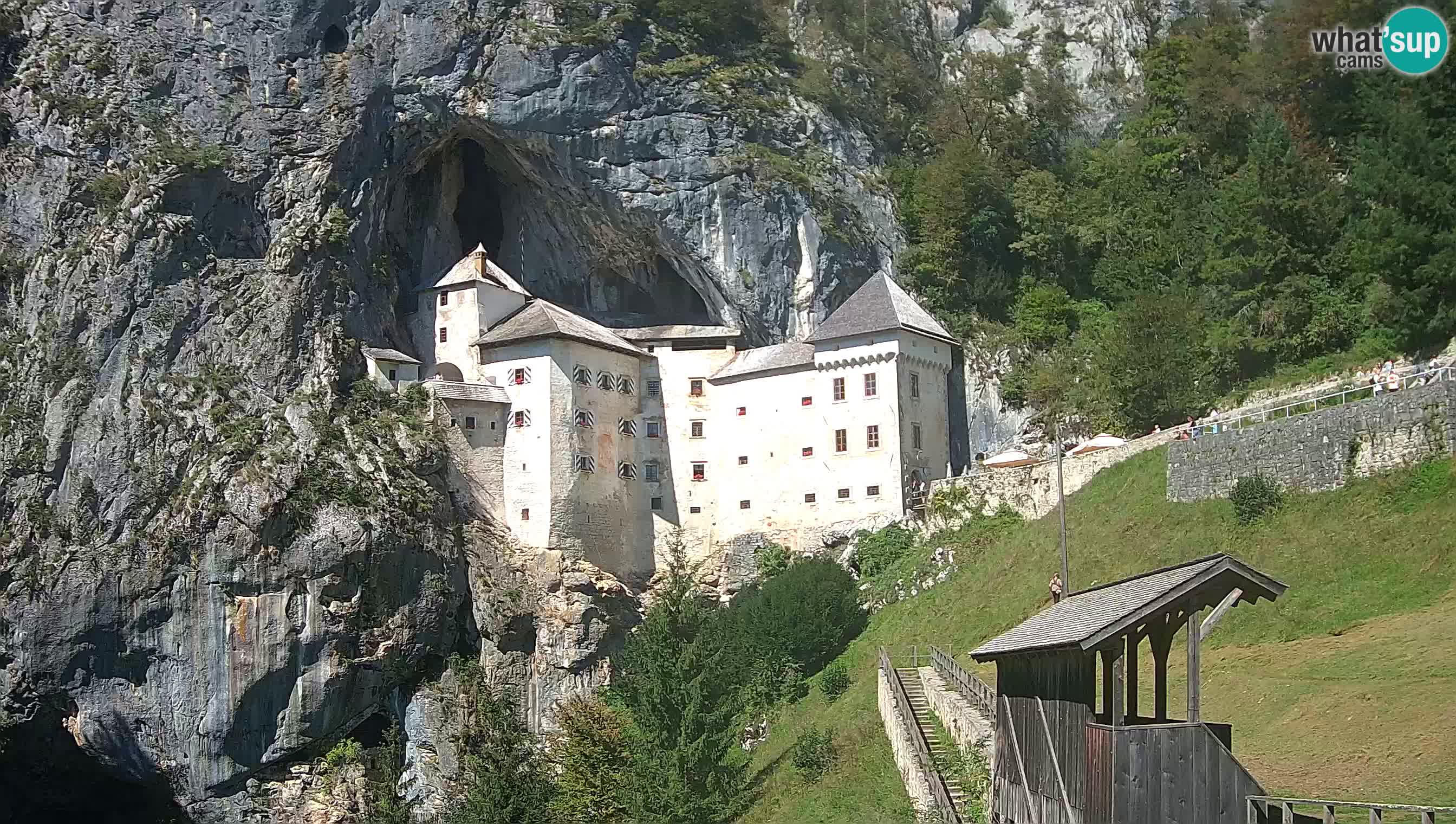 Live Webcam Grad Predjama – Château de Predjama – Postojna – Slovénie