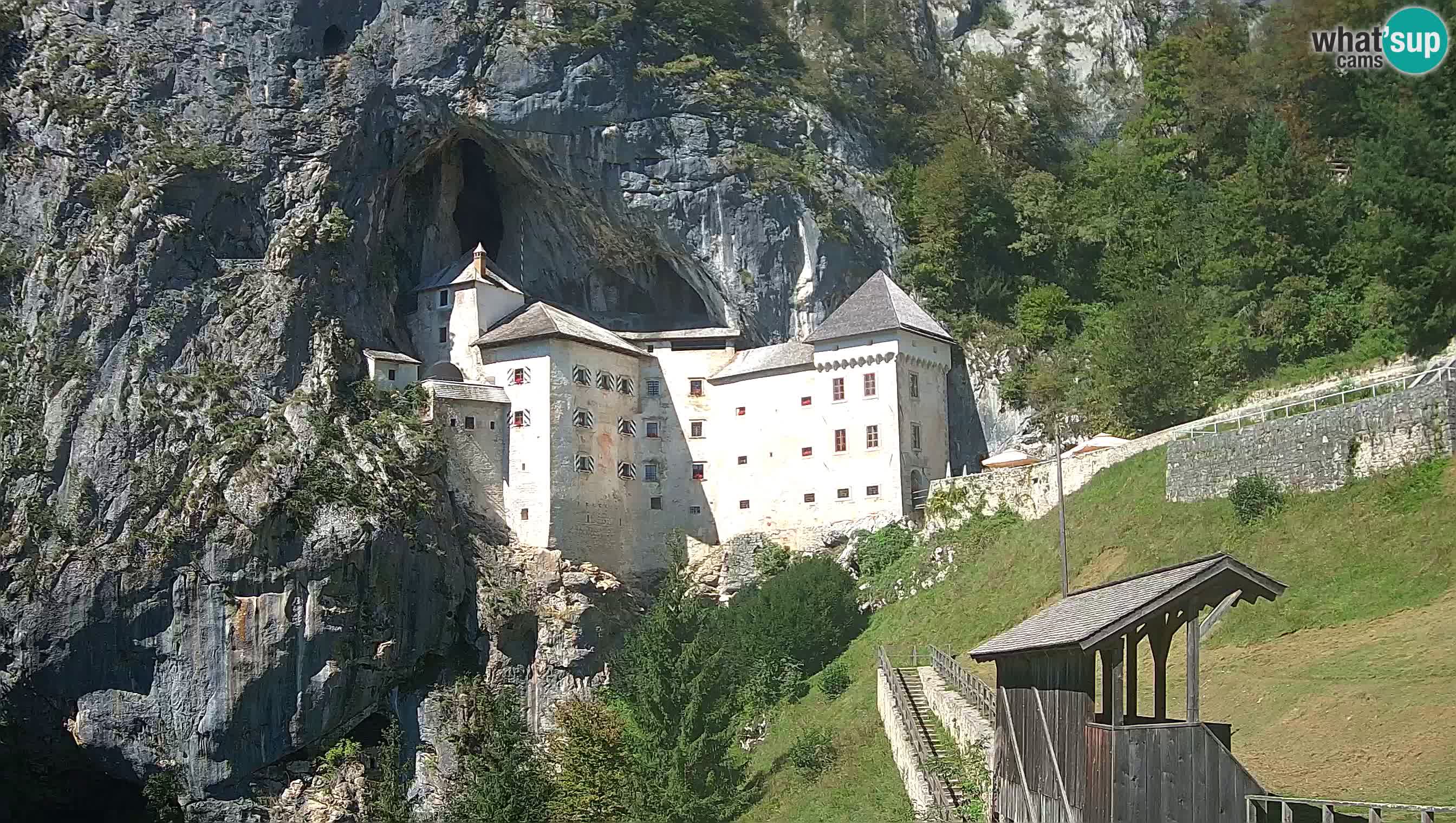 Live Webcam Grad Predjama – Château de Predjama – Postojna – Slovénie
