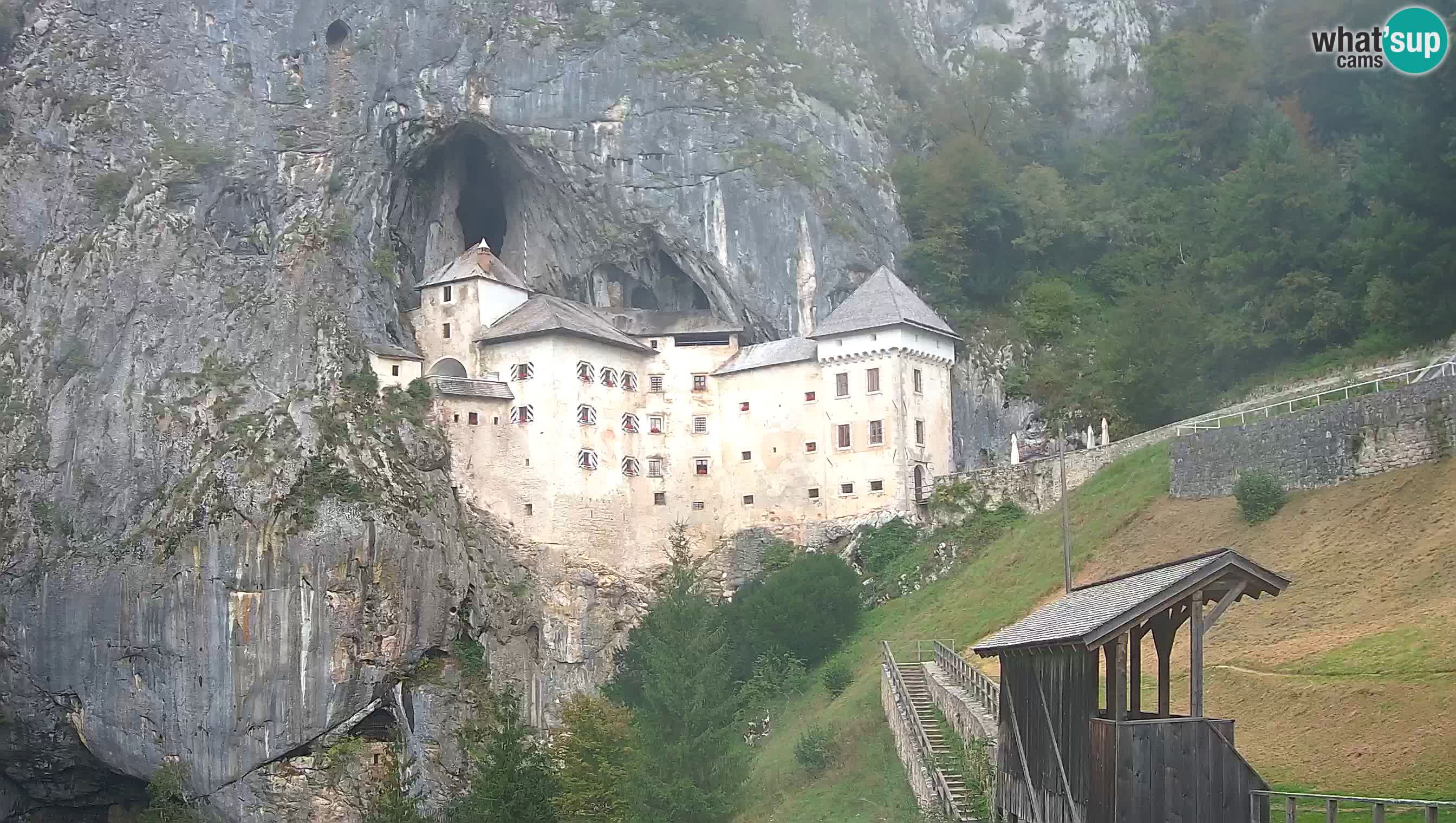 Live Webcam Grad Predjama – Château de Predjama – Postojna – Slovénie