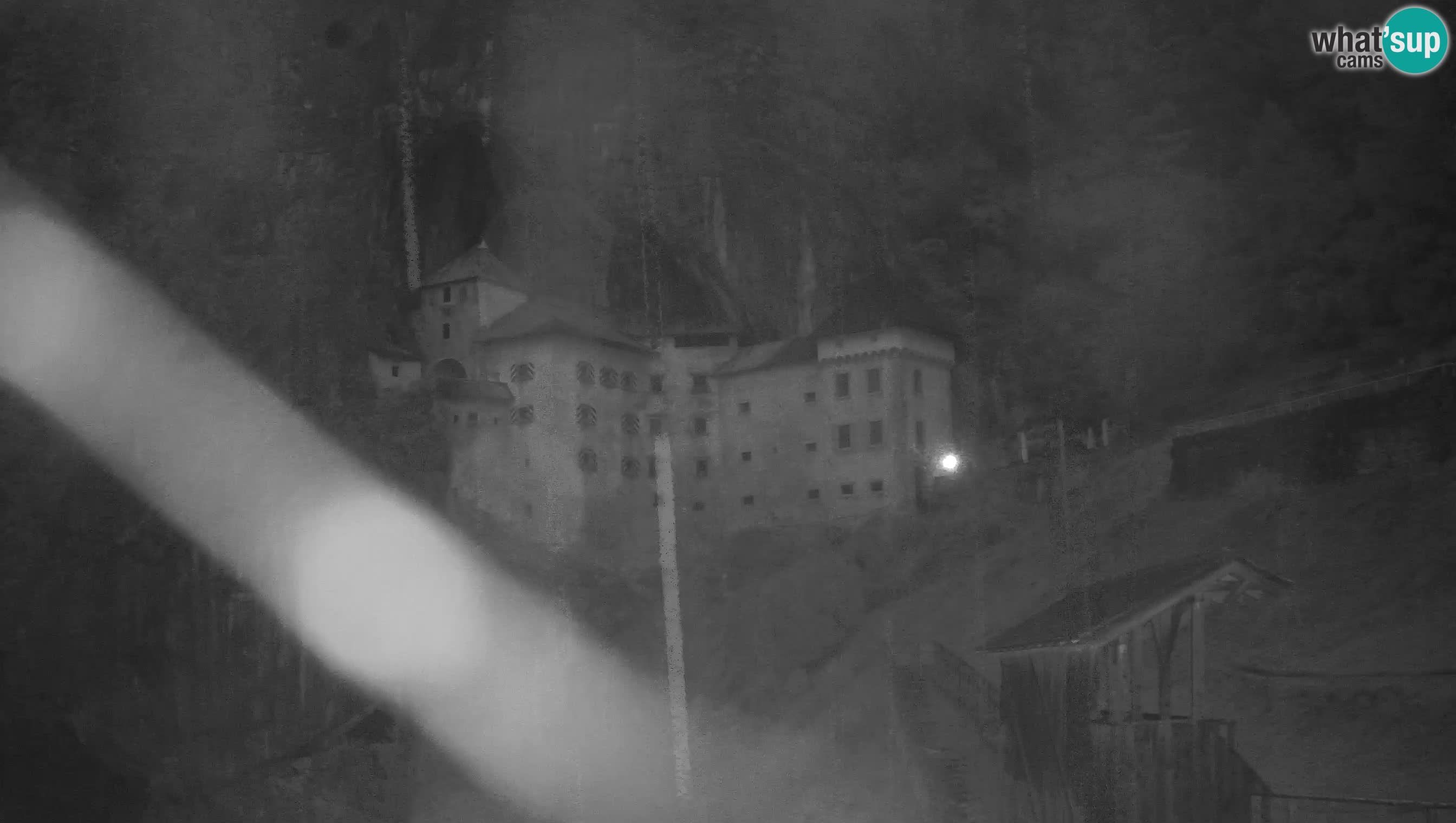 Live Webcam Höhlenburg Predjama – Postojna – Slowenien
