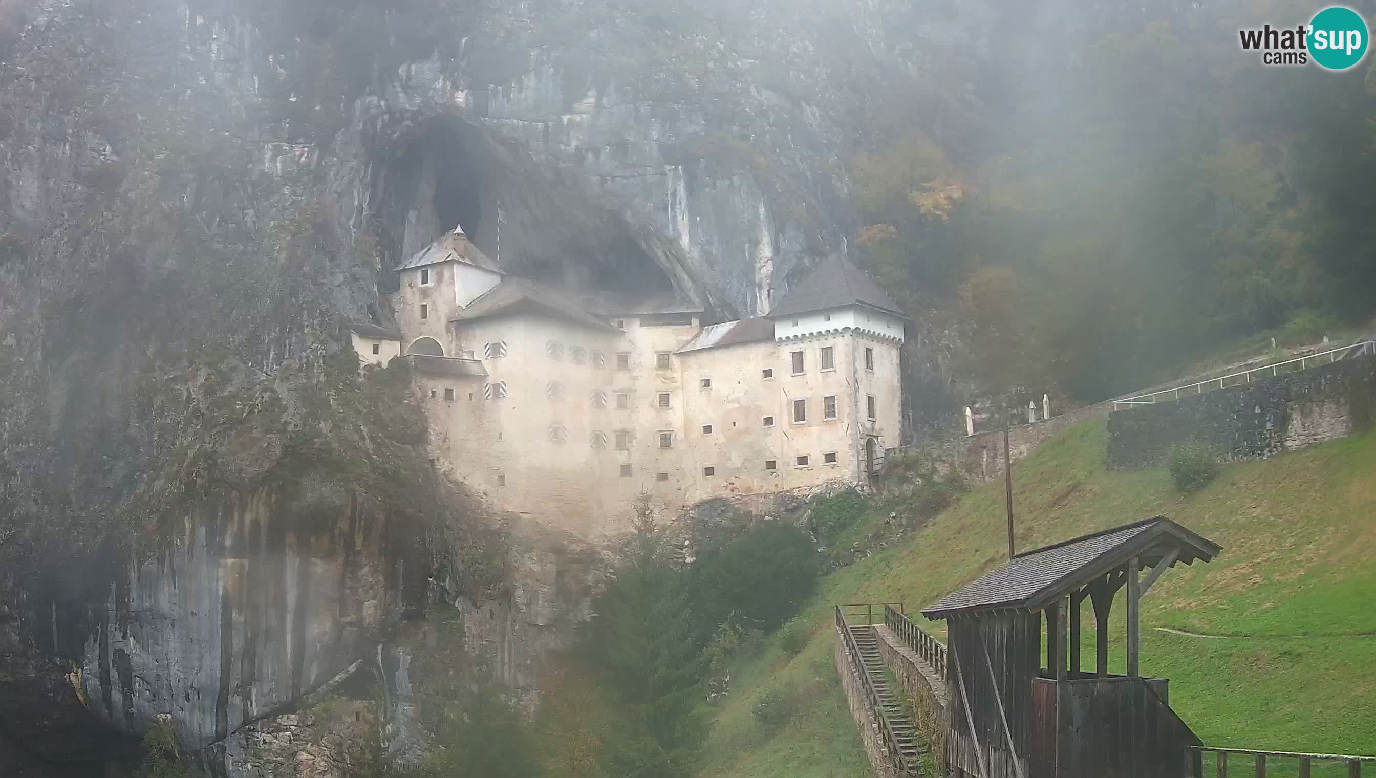 Web kamera Predjamski dvorac – Postojna – Slovenija