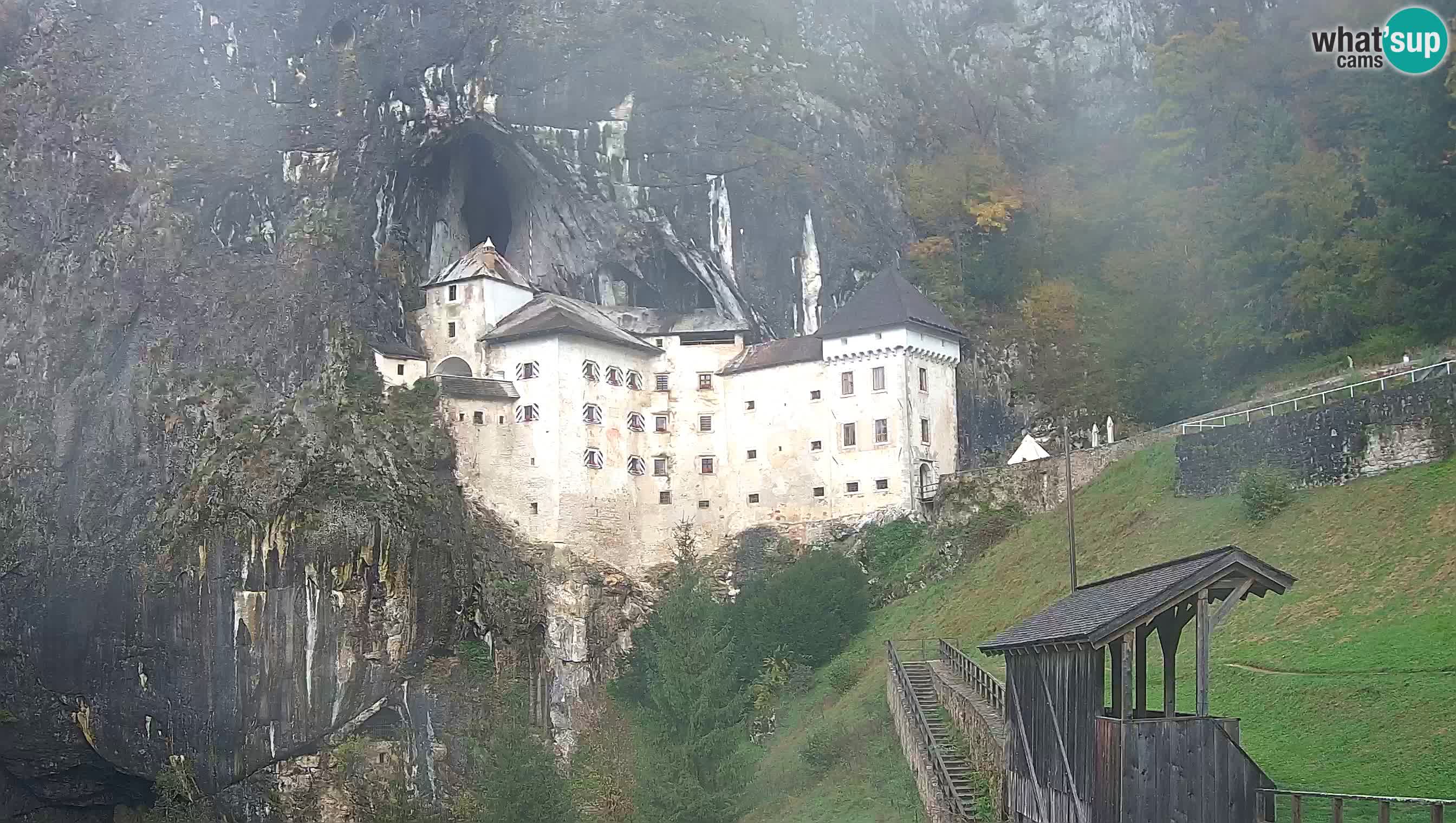 Web kamera Predjamski dvorac – Postojna – Slovenija