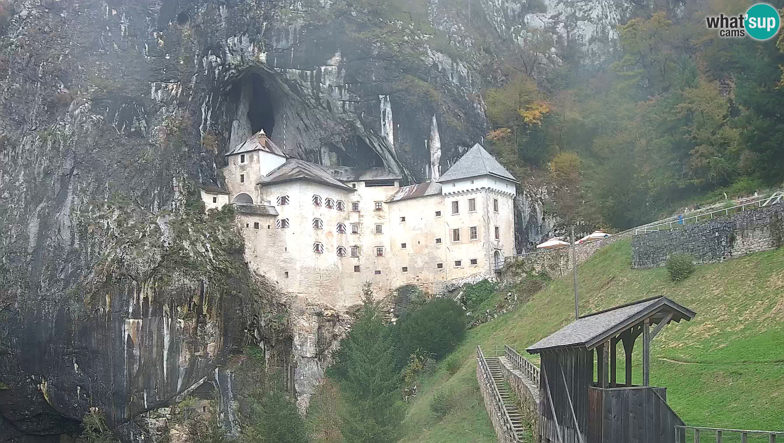 Live Webcam Höhlenburg Predjama – Postojna – Slowenien